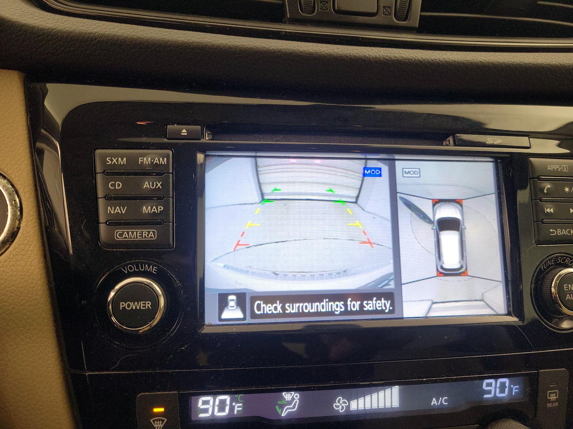 Thumbnail: 2017 Nissan Rogue - 15