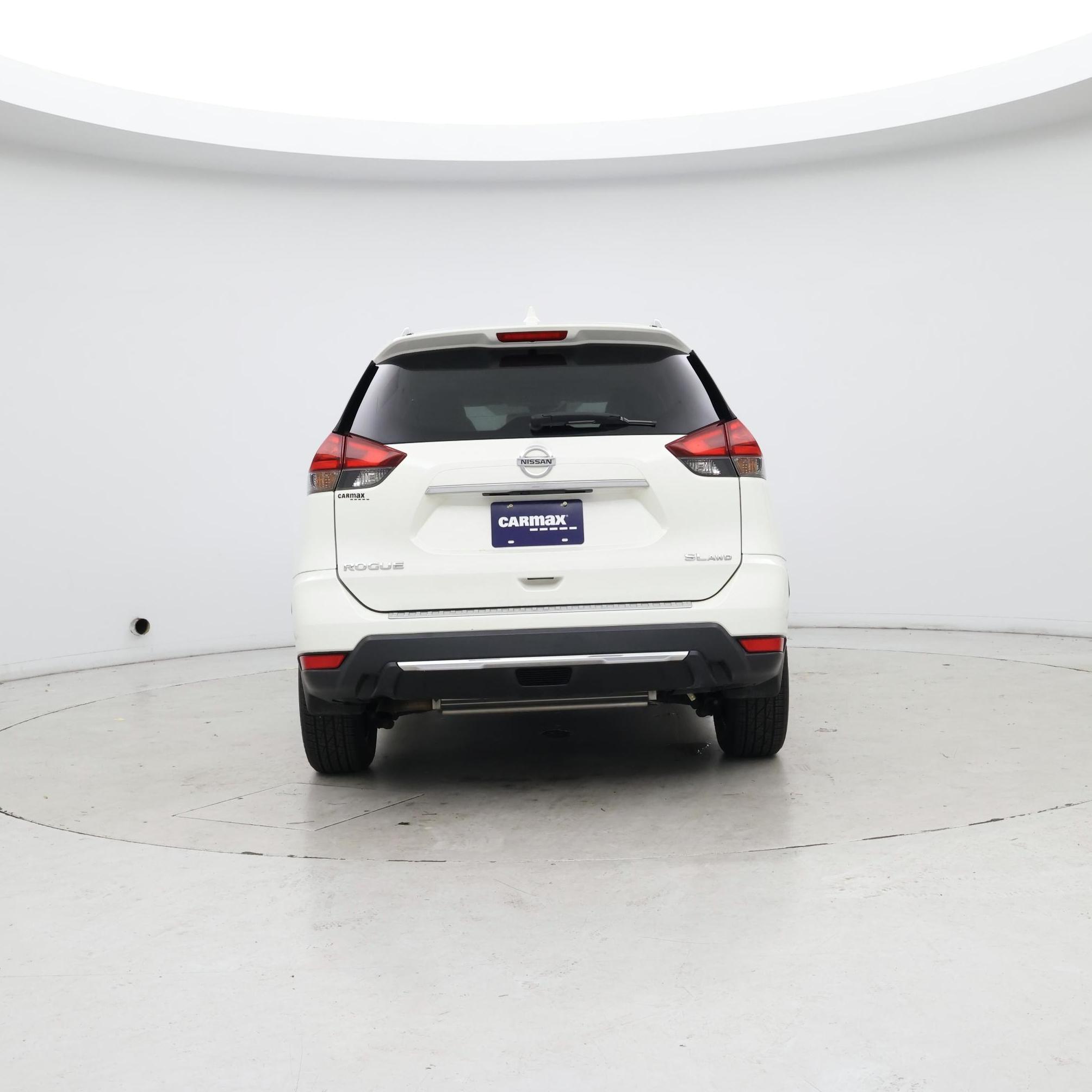 Thumbnail: 2017 Nissan Rogue - 6