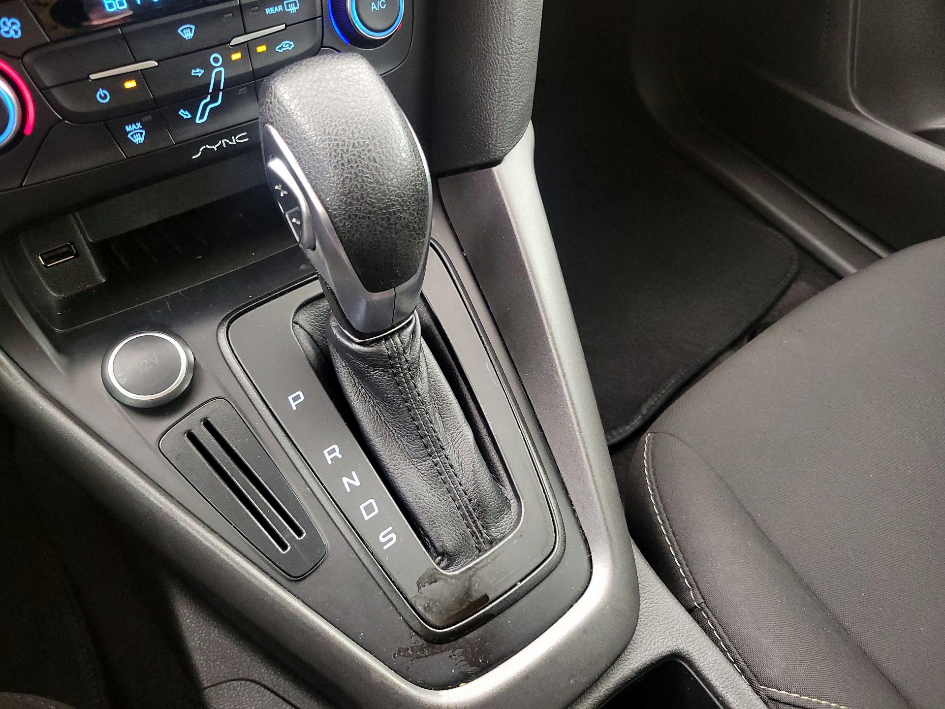 Thumbnail: 2017 Ford Focus - 18