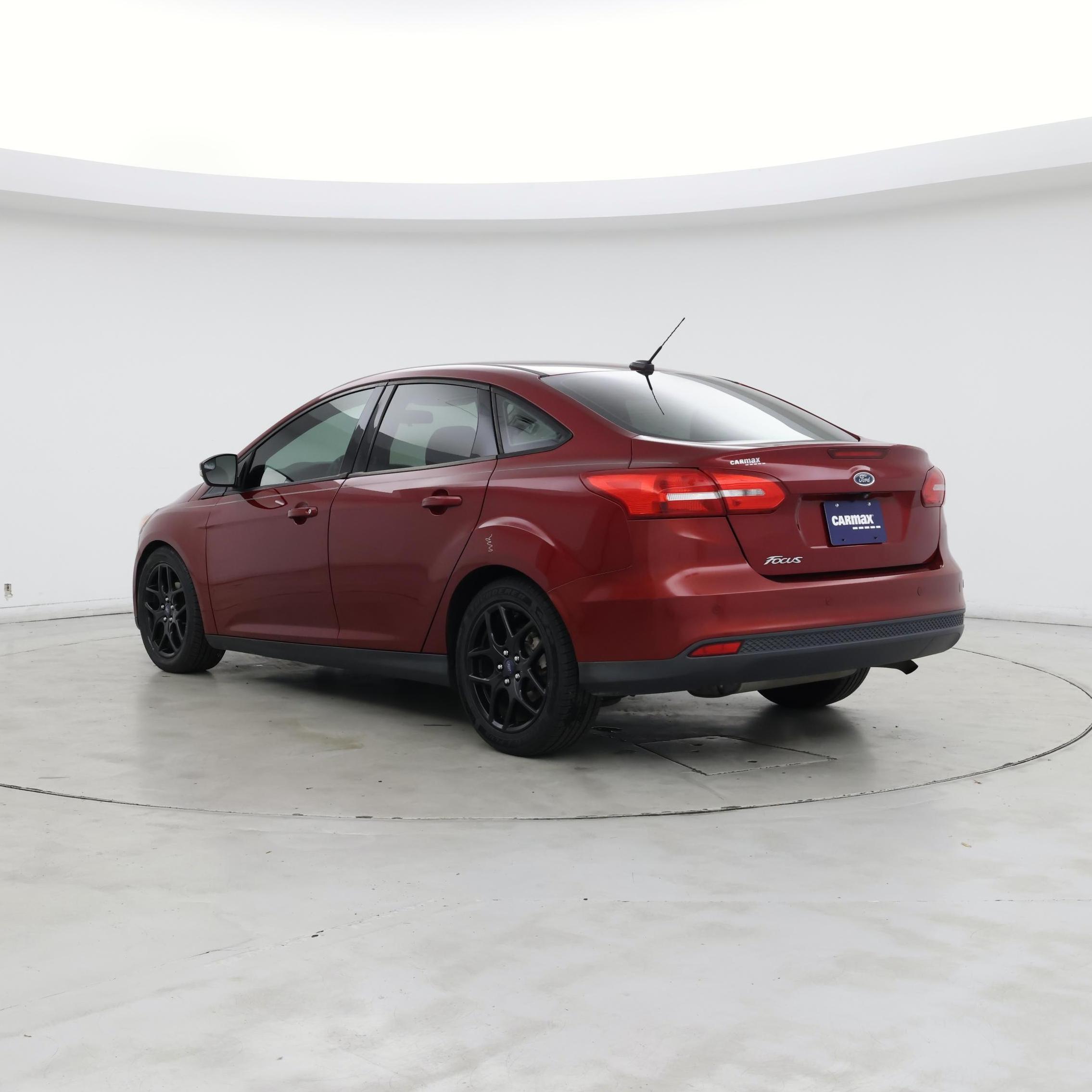 Thumbnail: 2017 Ford Focus - 2