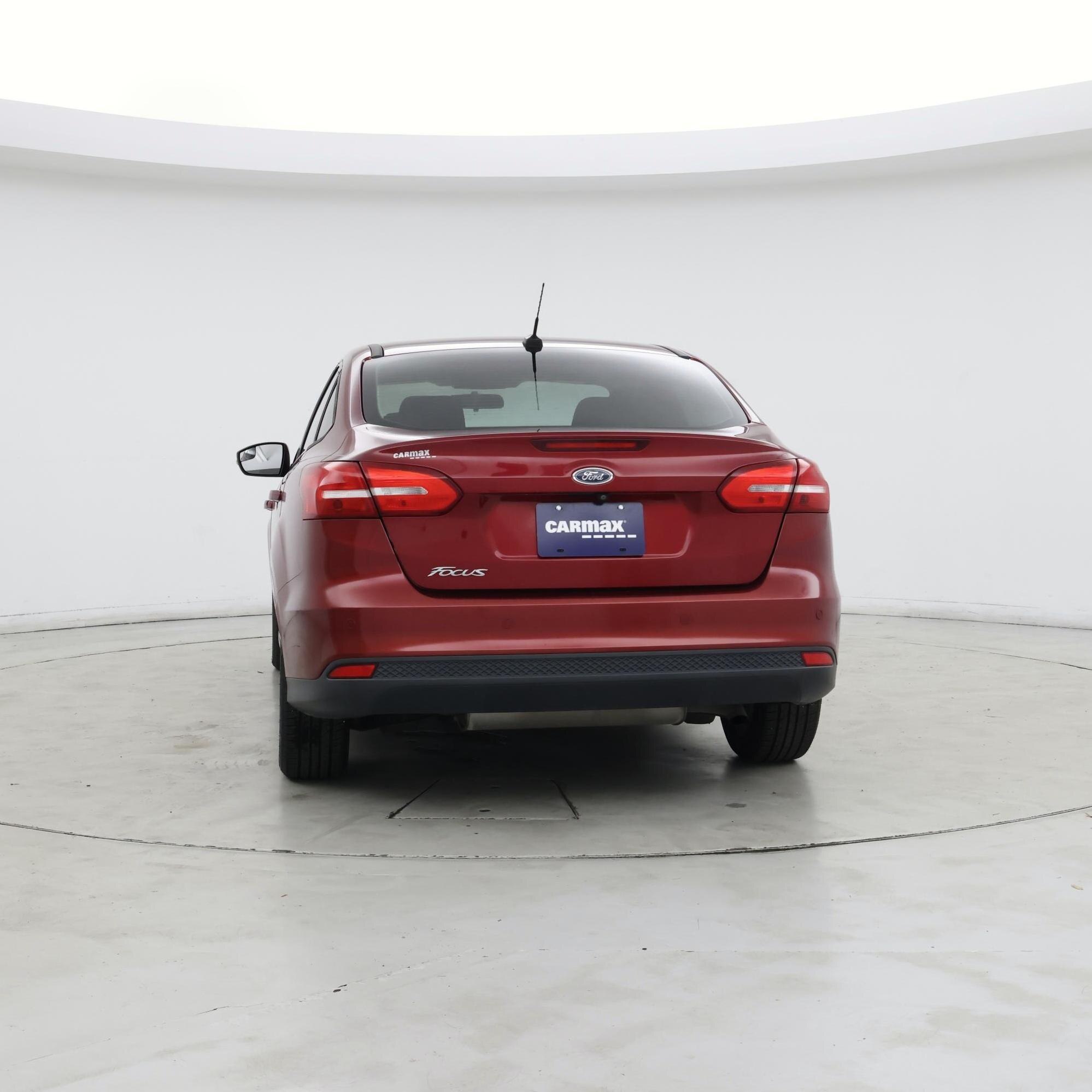 Thumbnail: 2017 Ford Focus - 6