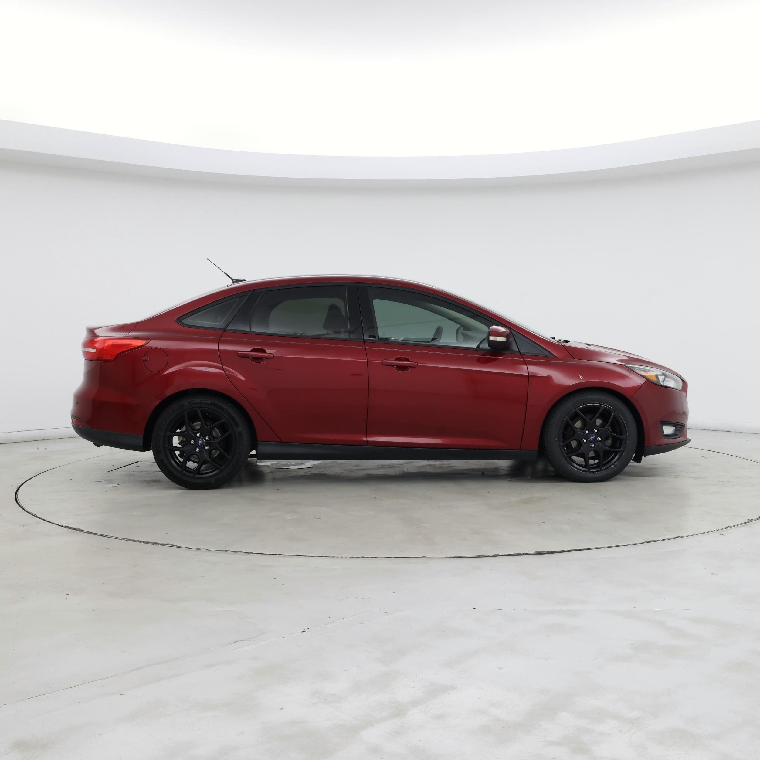 Thumbnail: 2017 Ford Focus - 7