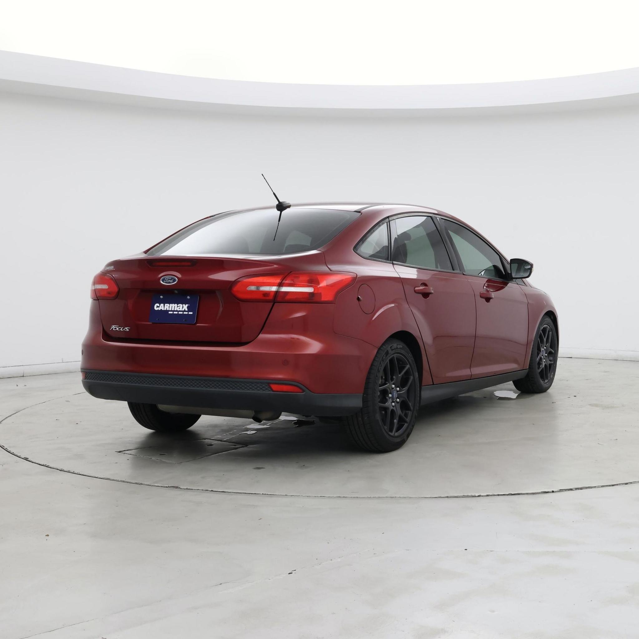 Thumbnail: 2017 Ford Focus - 8