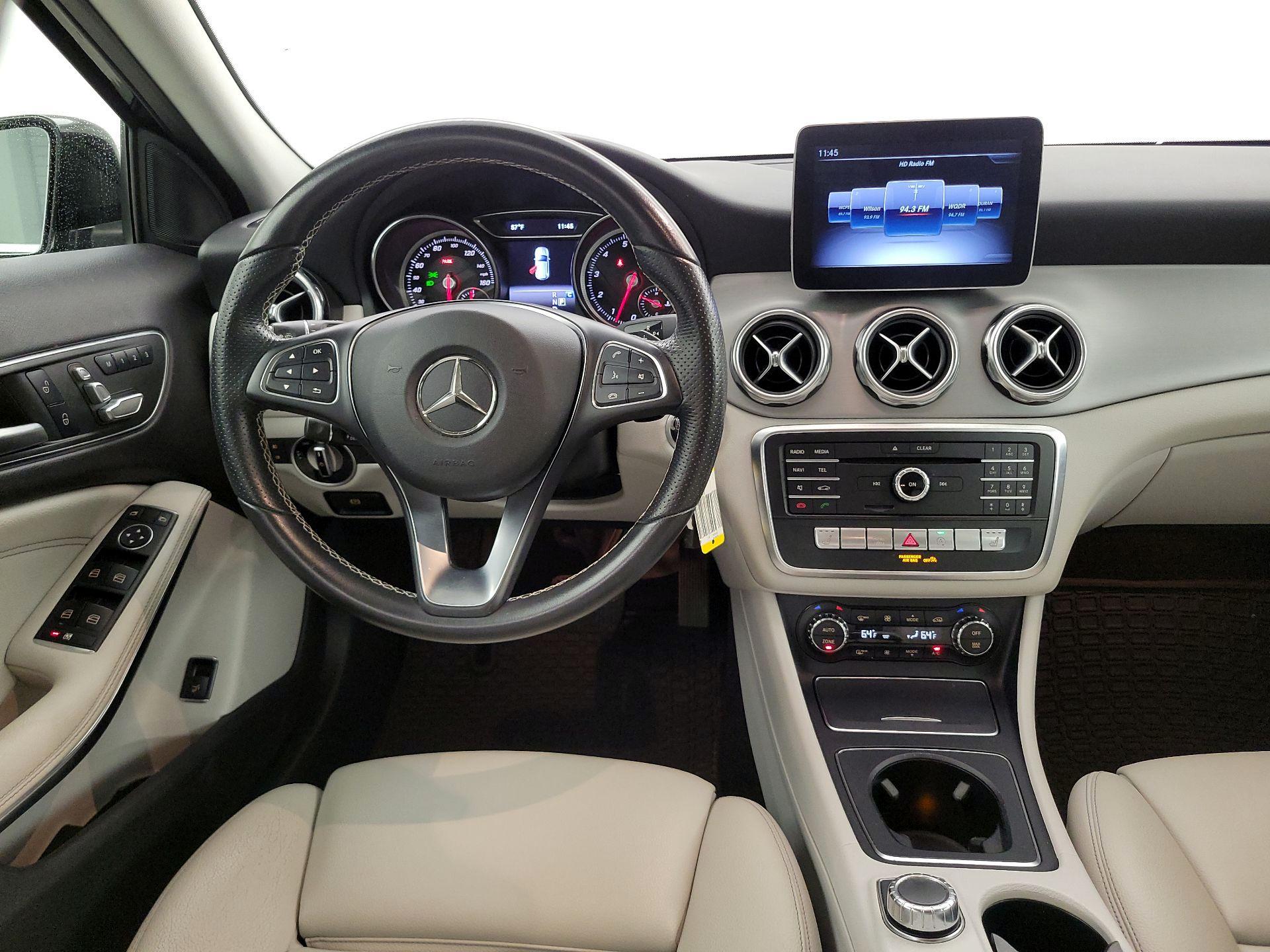 Thumbnail: 2018 Mercedes-Benz GLA - 10