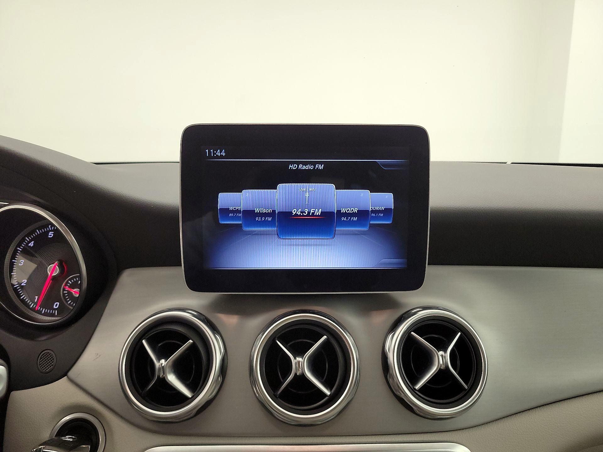 Thumbnail: 2018 Mercedes-Benz GLA - 15