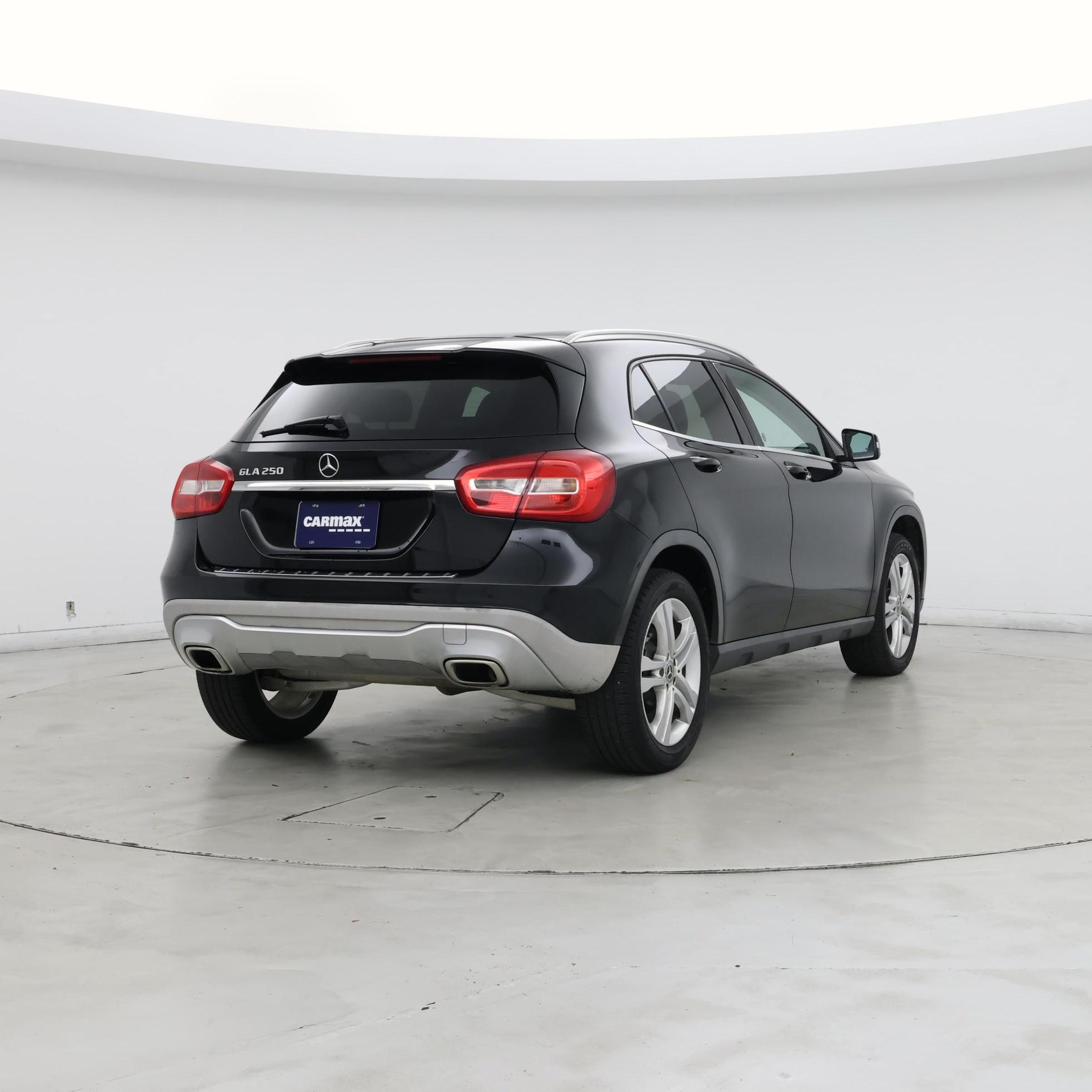 Thumbnail: 2018 Mercedes-Benz GLA - 8