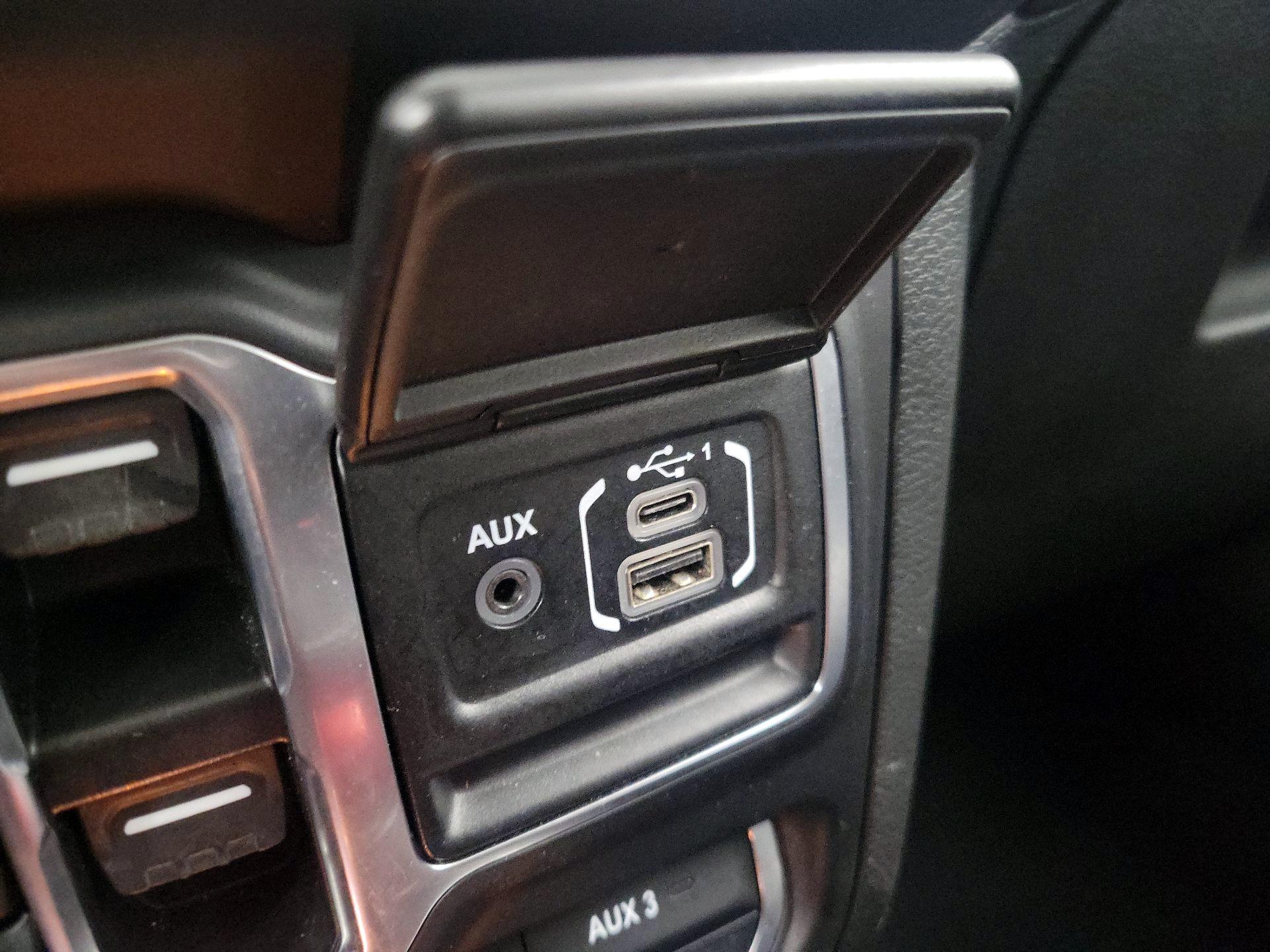 Thumbnail: 2023 Jeep Wrangler - 19