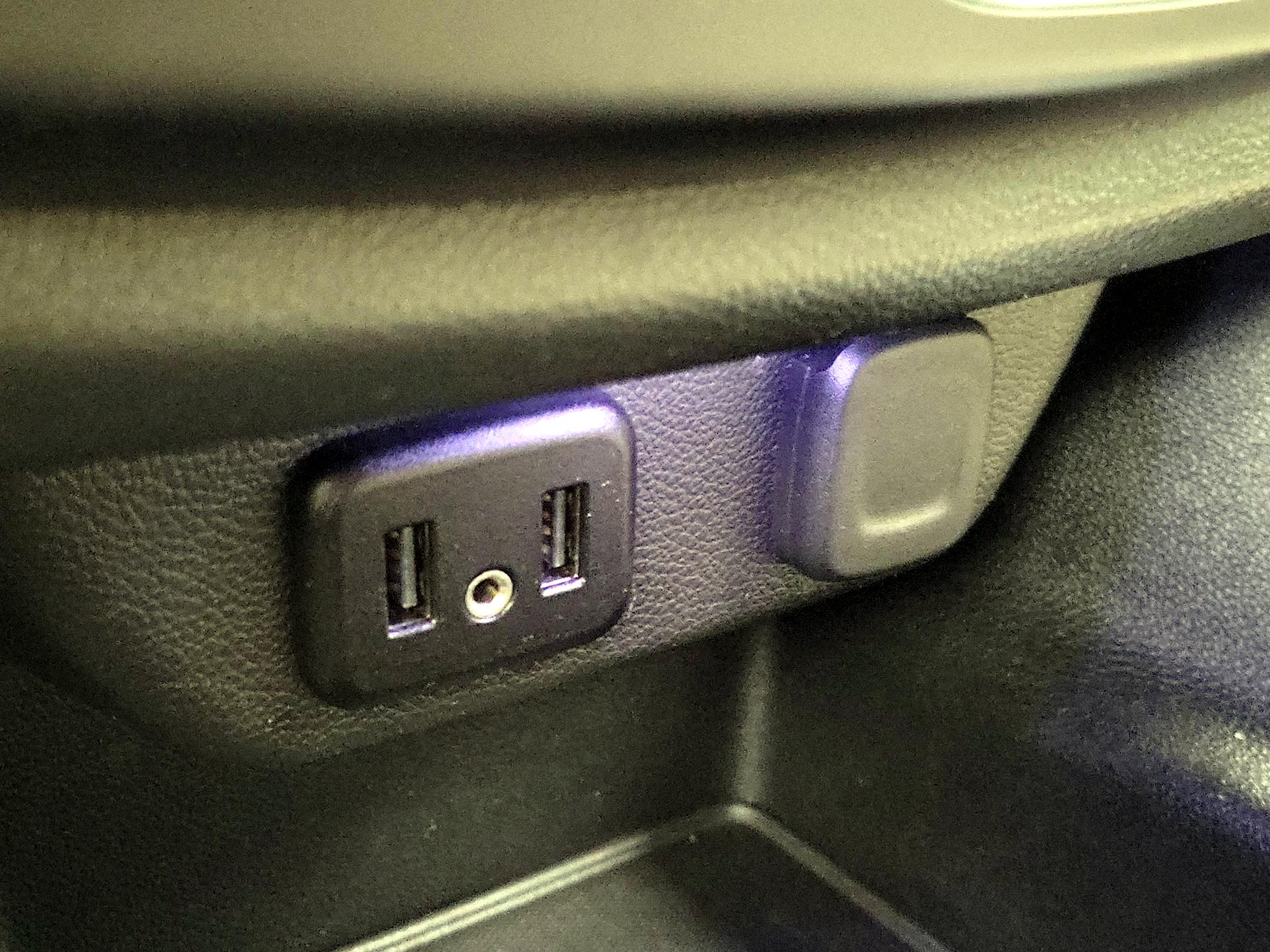 Thumbnail: 2022 Chevrolet Traverse - 18