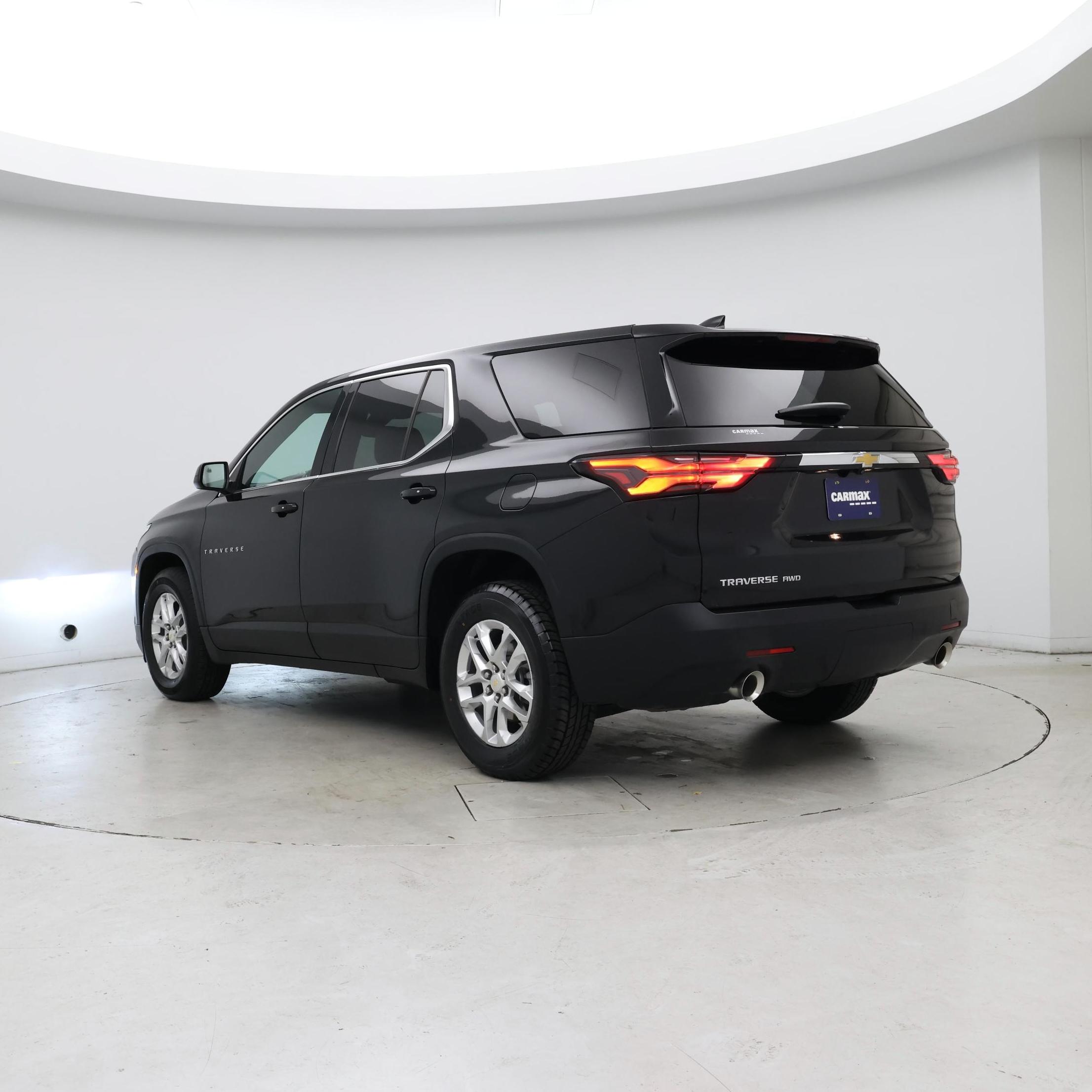 Thumbnail: 2022 Chevrolet Traverse - 2