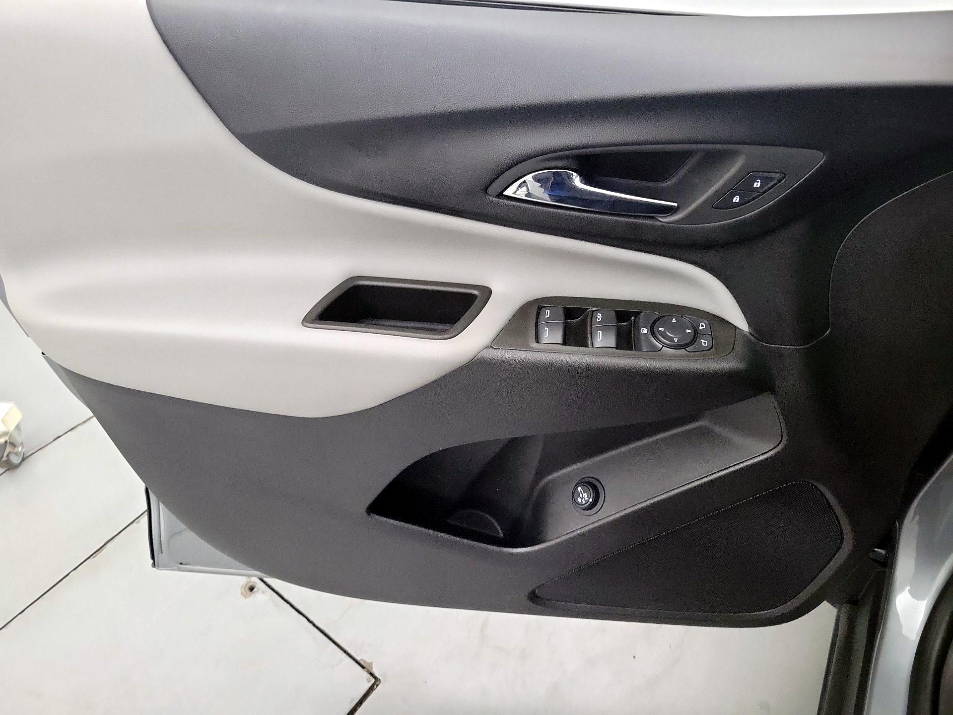 Thumbnail: 2023 Chevrolet Equinox - 12