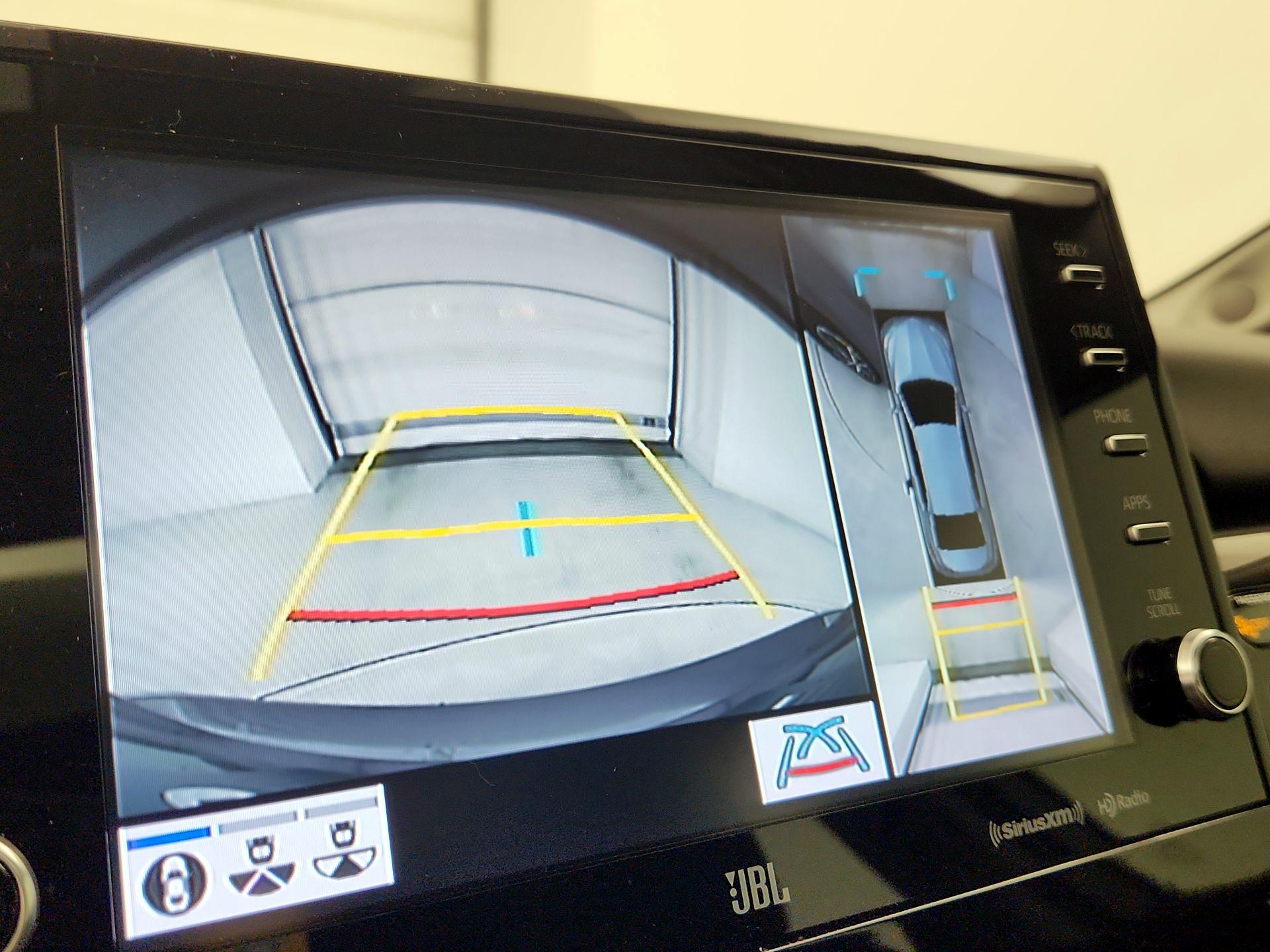 Thumbnail: 2022 Toyota Camry - 15