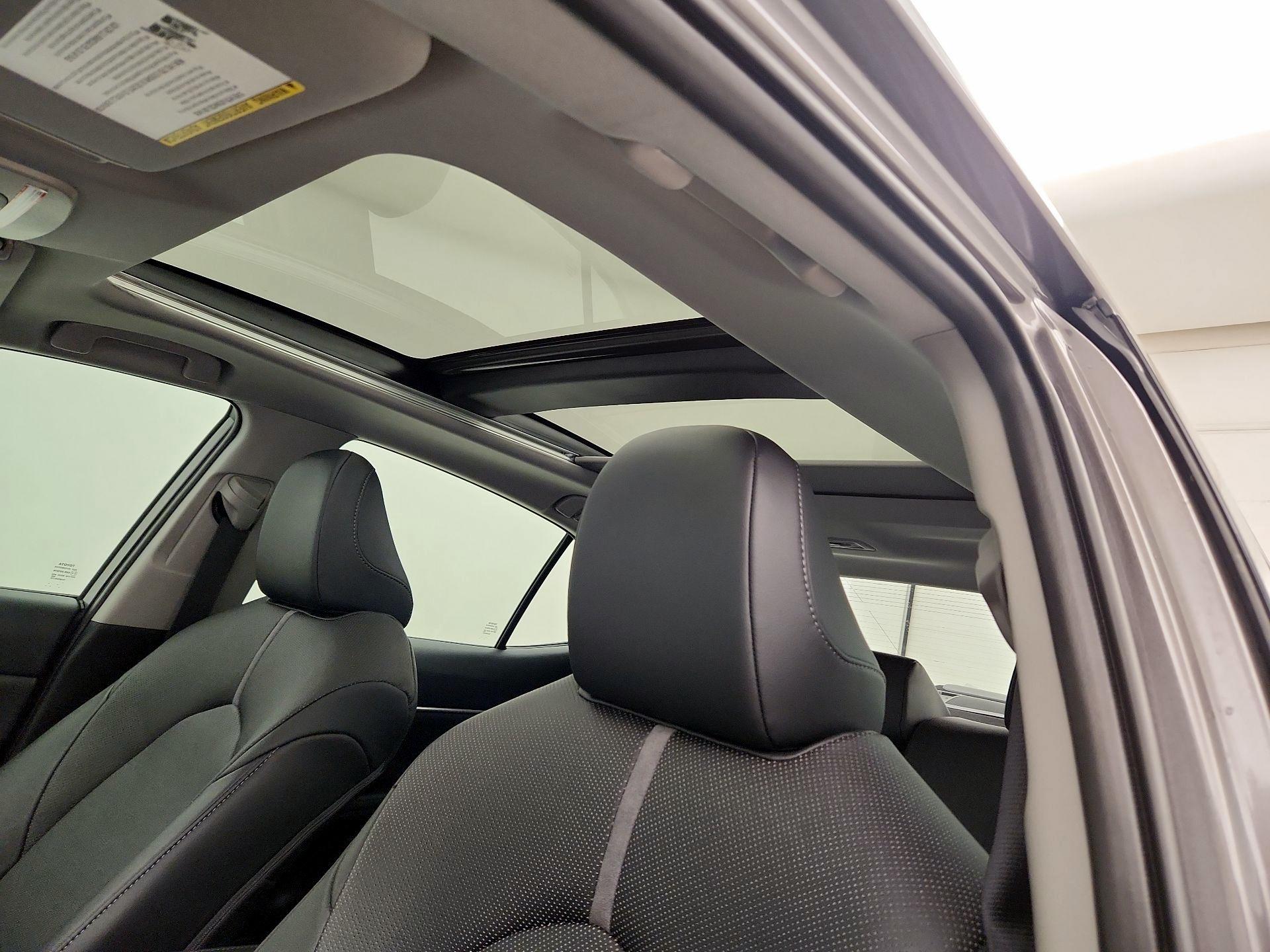 Thumbnail: 2022 Toyota Camry - 20