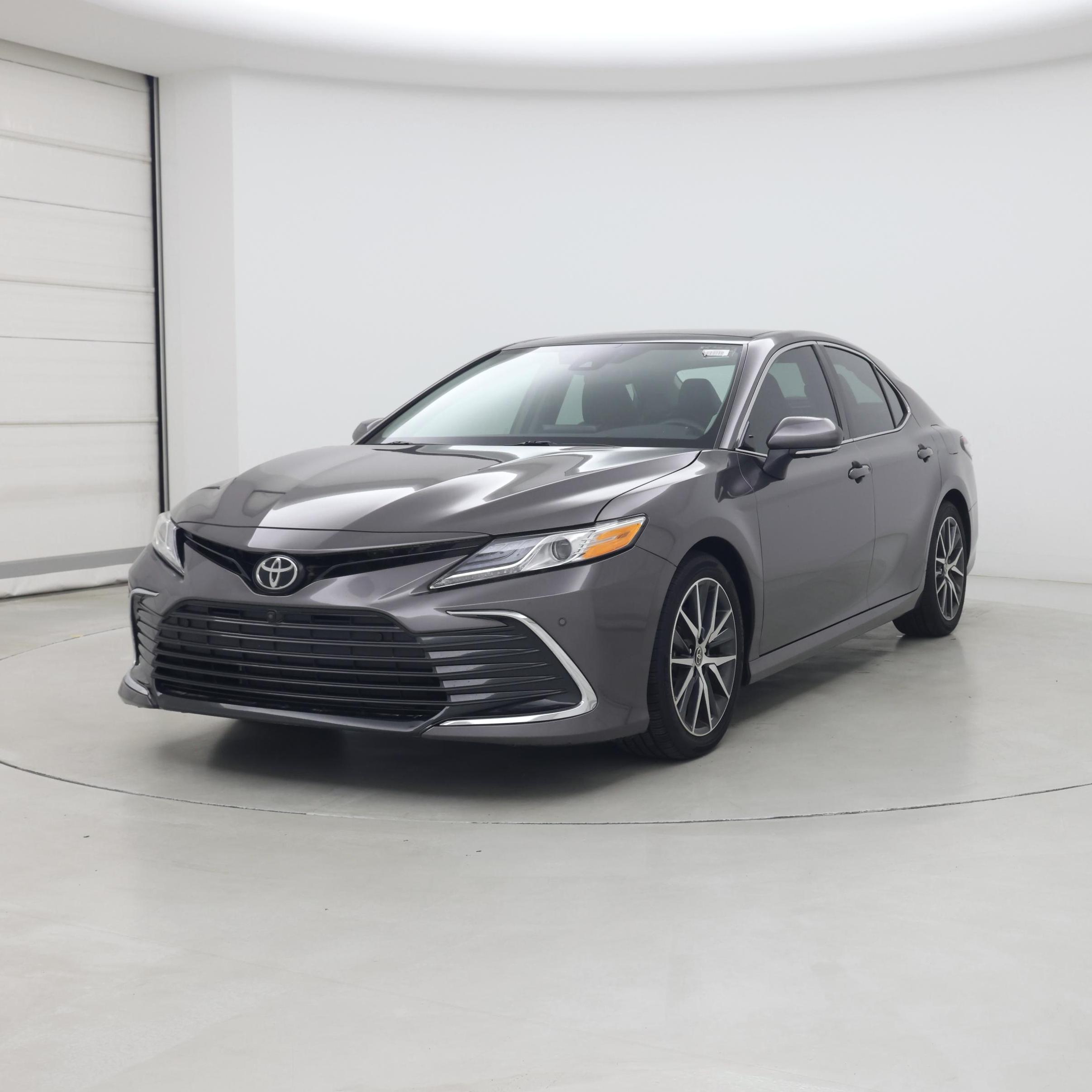 Thumbnail: 2022 Toyota Camry - 4