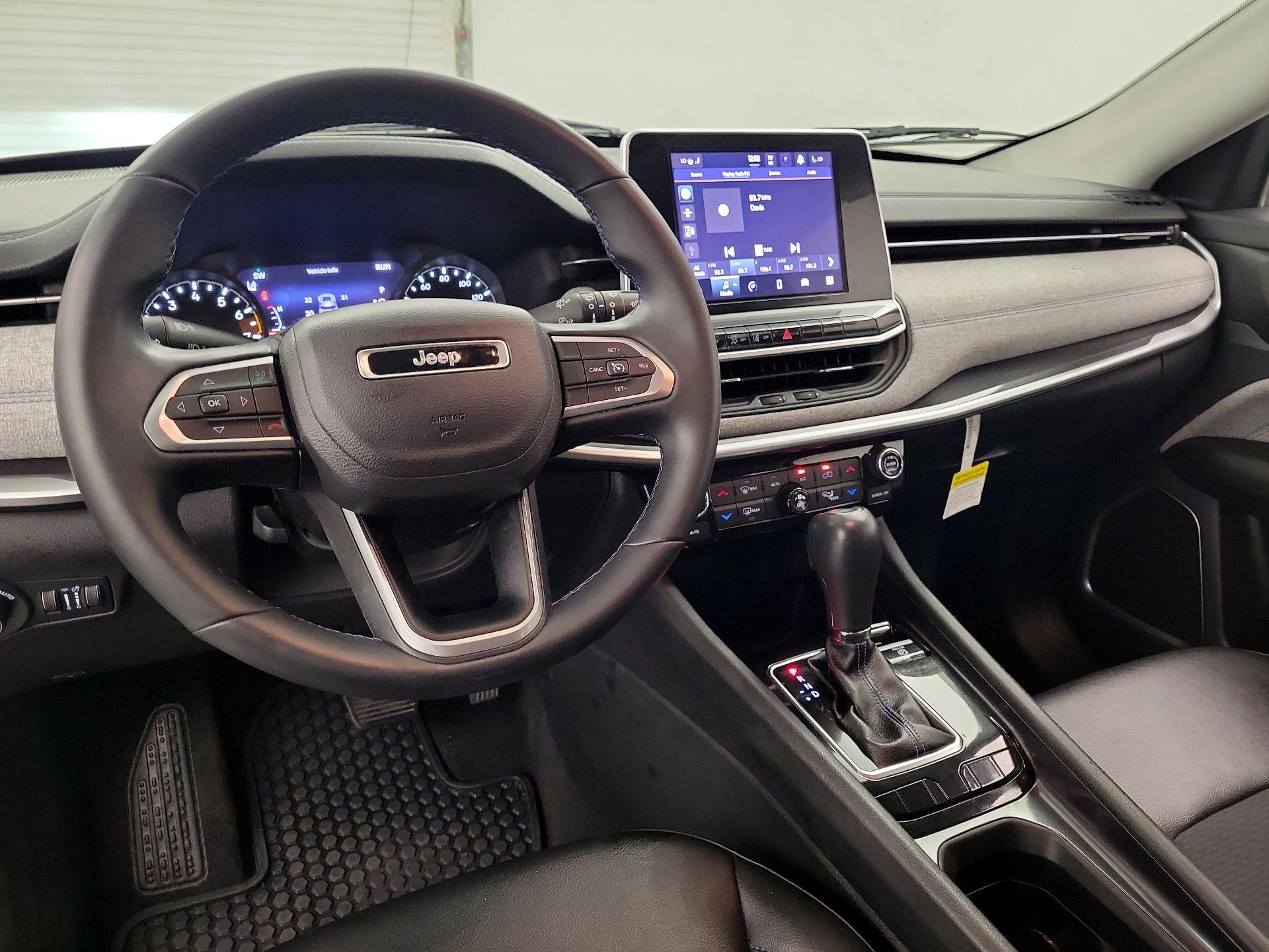 Thumbnail: 2022 Jeep Compass - 9