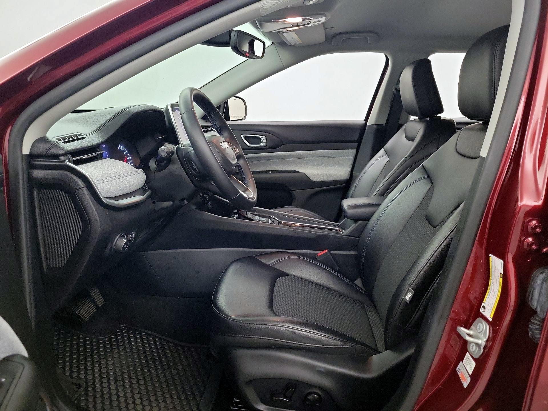 Thumbnail: 2022 Jeep Compass - 11