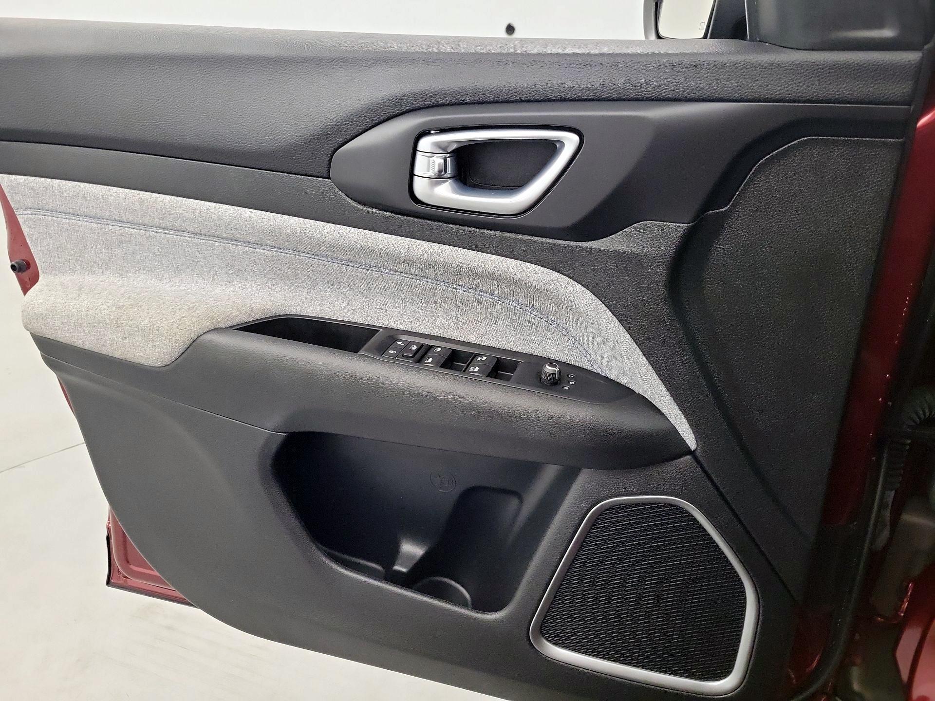 Thumbnail: 2022 Jeep Compass - 12