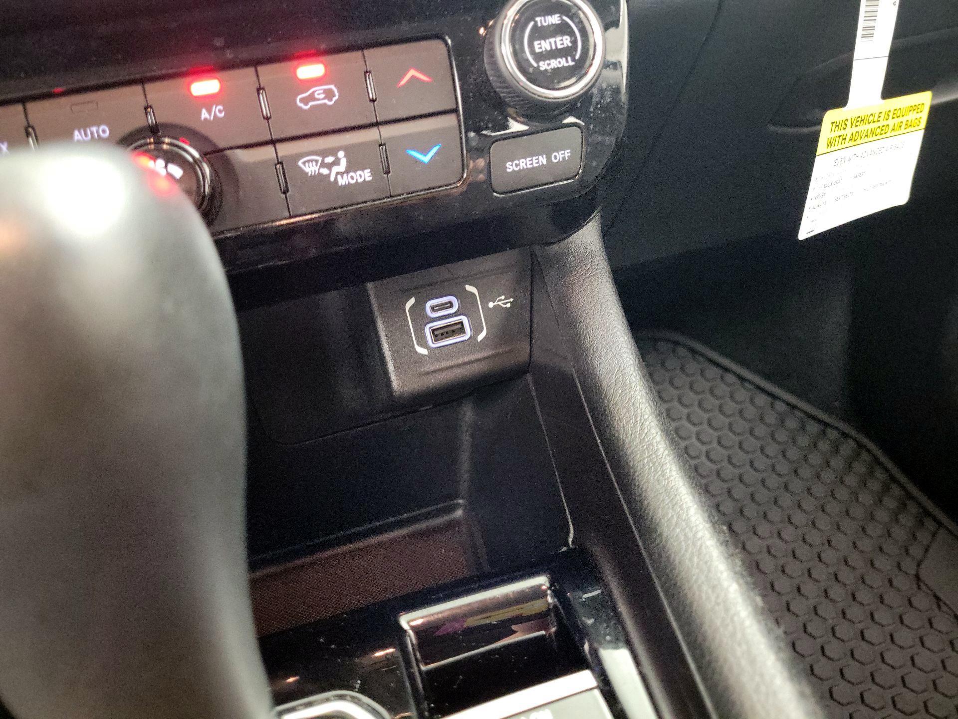 Thumbnail: 2022 Jeep Compass - 18