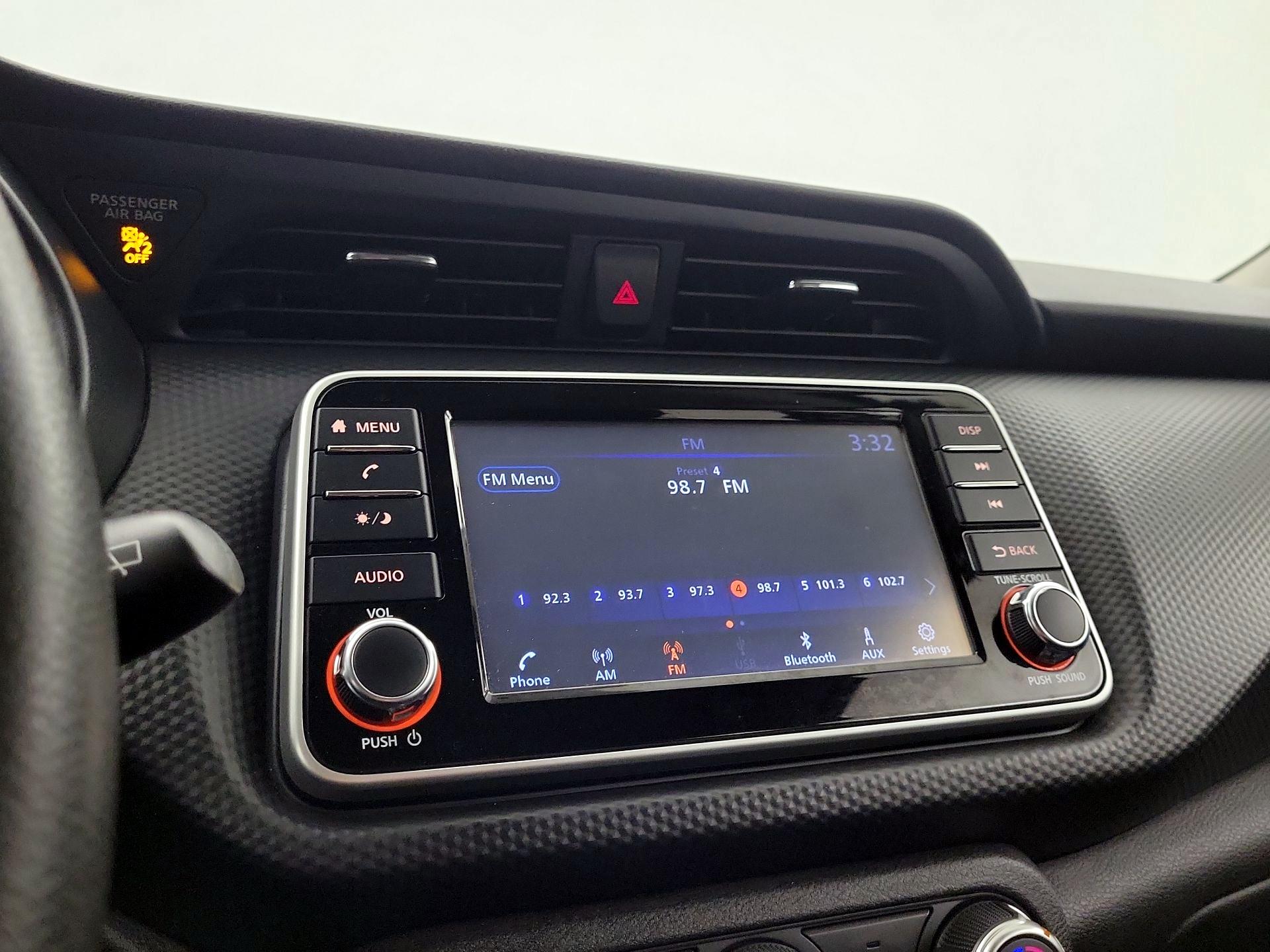 Thumbnail: 2022 Nissan Kicks - 15