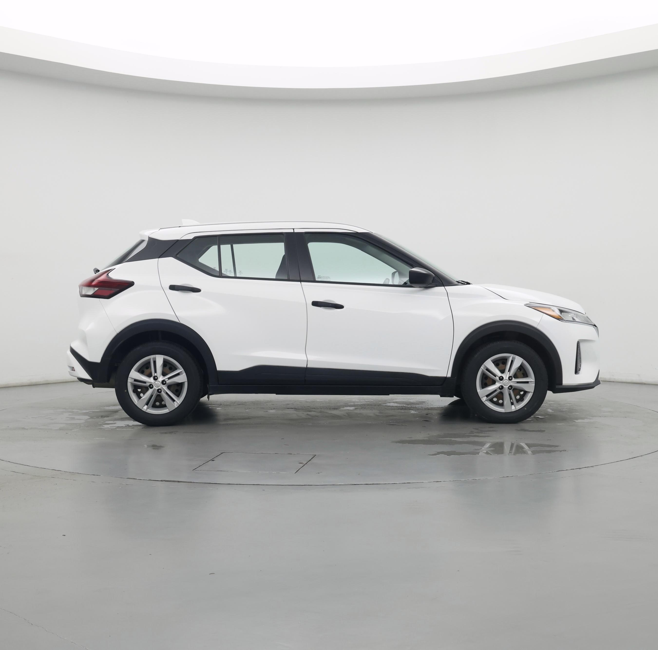 Thumbnail: 2022 Nissan Kicks - 7