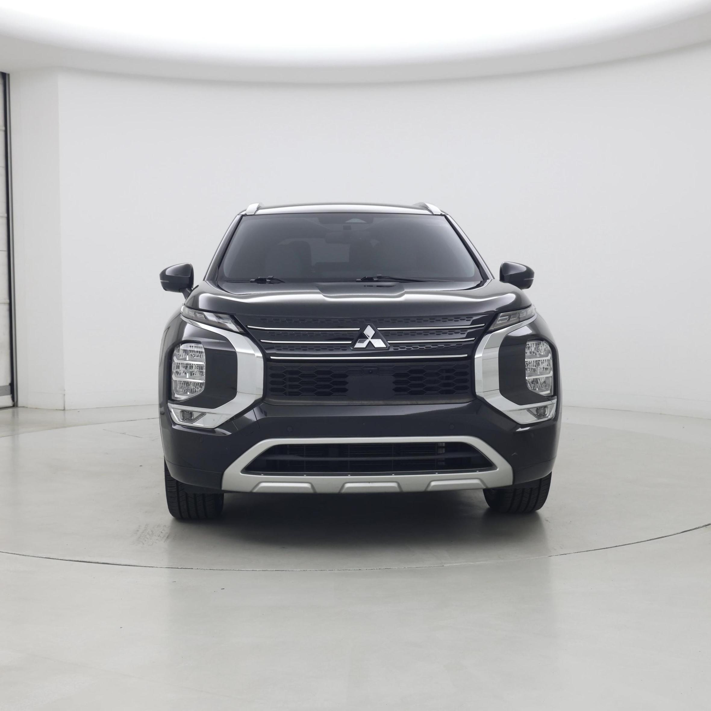 Thumbnail: 2023 Mitsubishi Outlander - 5