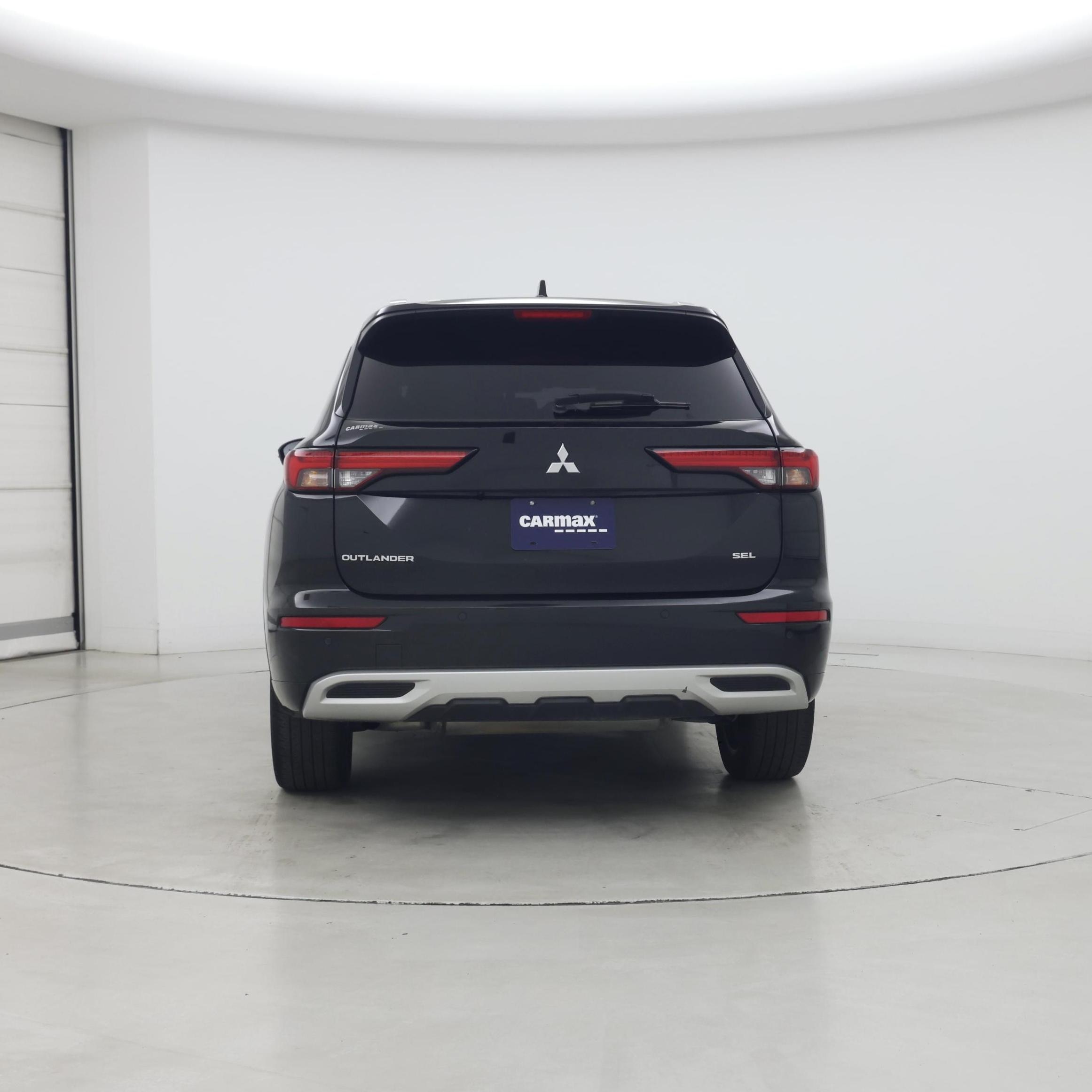 Thumbnail: 2023 Mitsubishi Outlander - 6