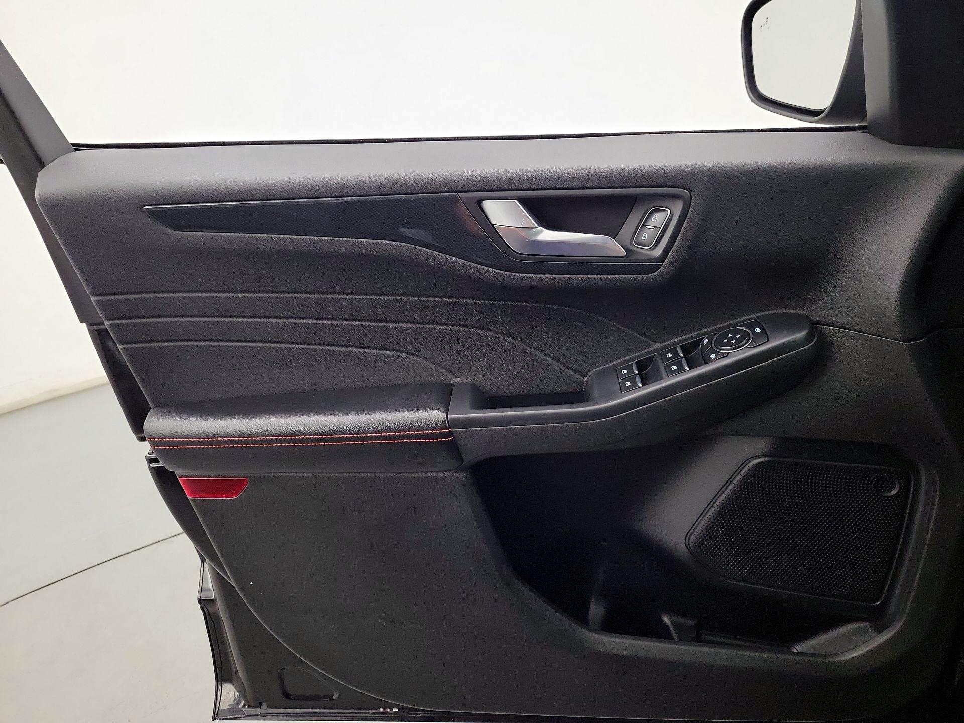 Thumbnail: 2023 Ford Escape - 12