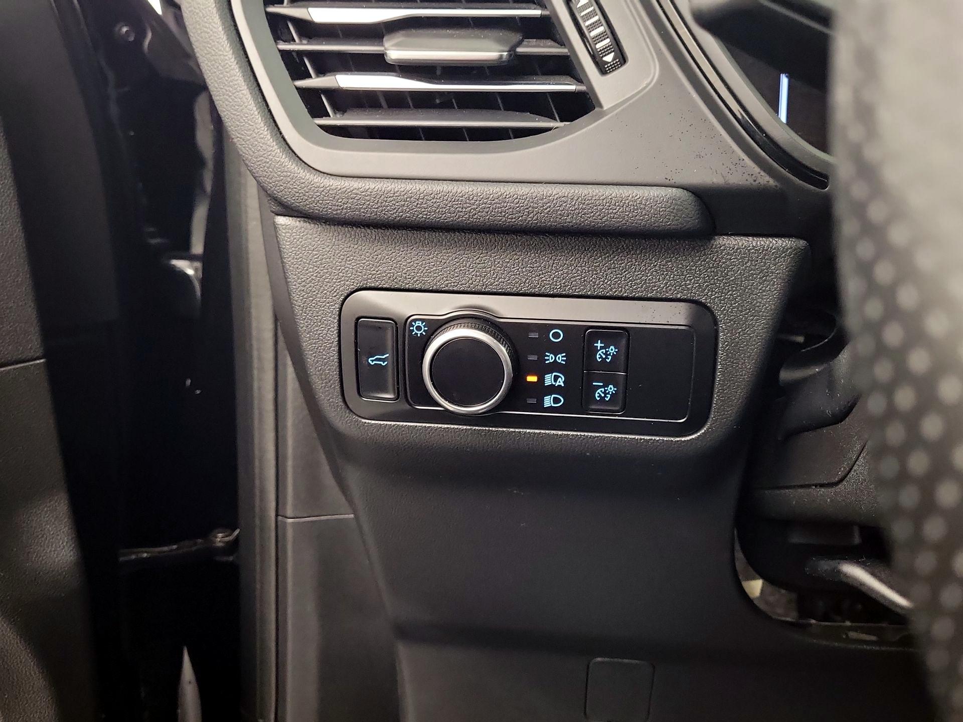 Thumbnail: 2023 Ford Escape - 13