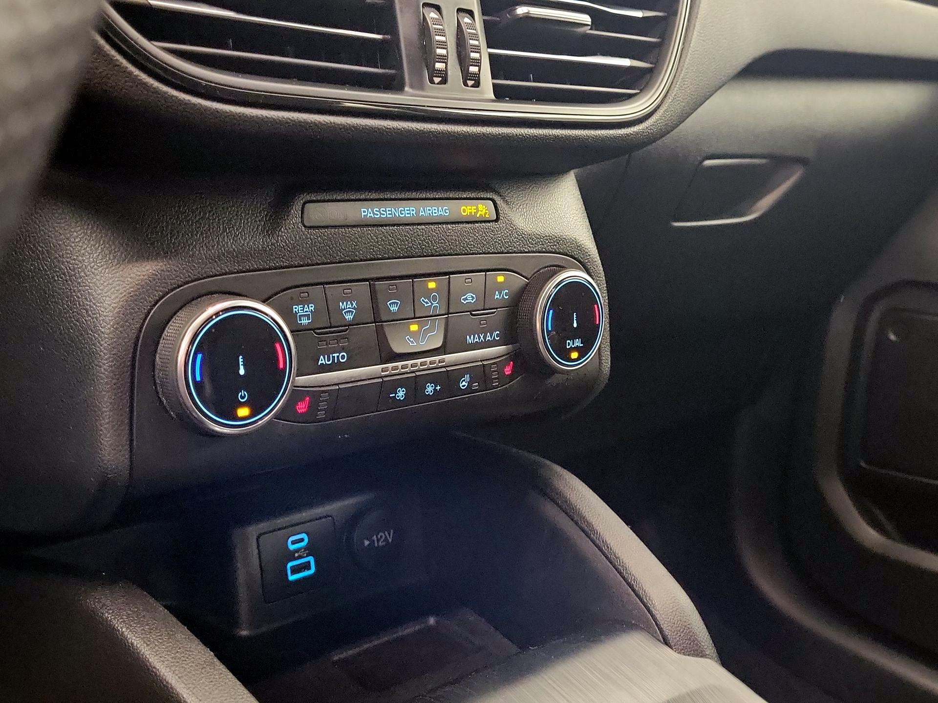 Thumbnail: 2023 Ford Escape - 16