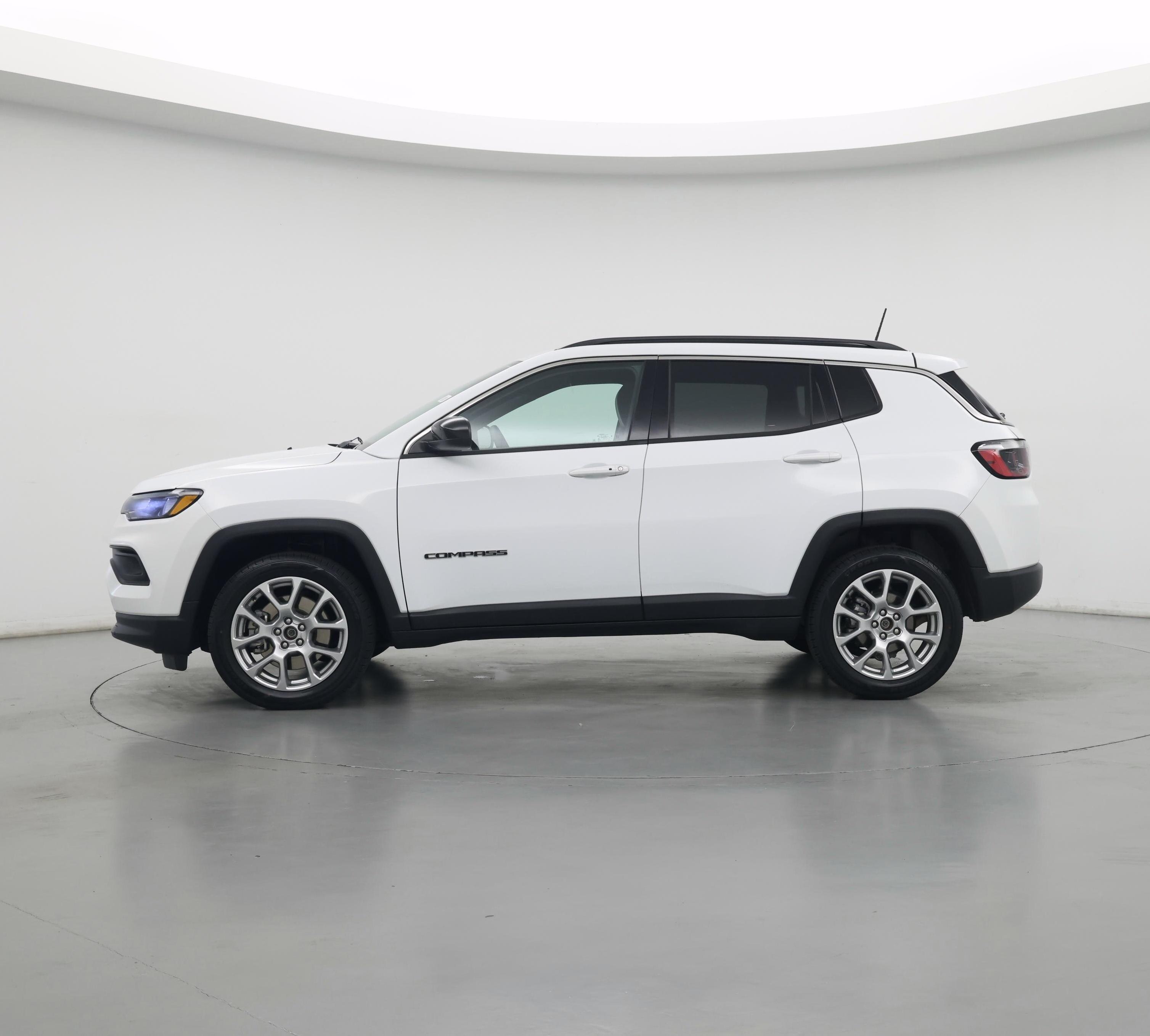 Thumbnail: 2023 Jeep Compass - 3