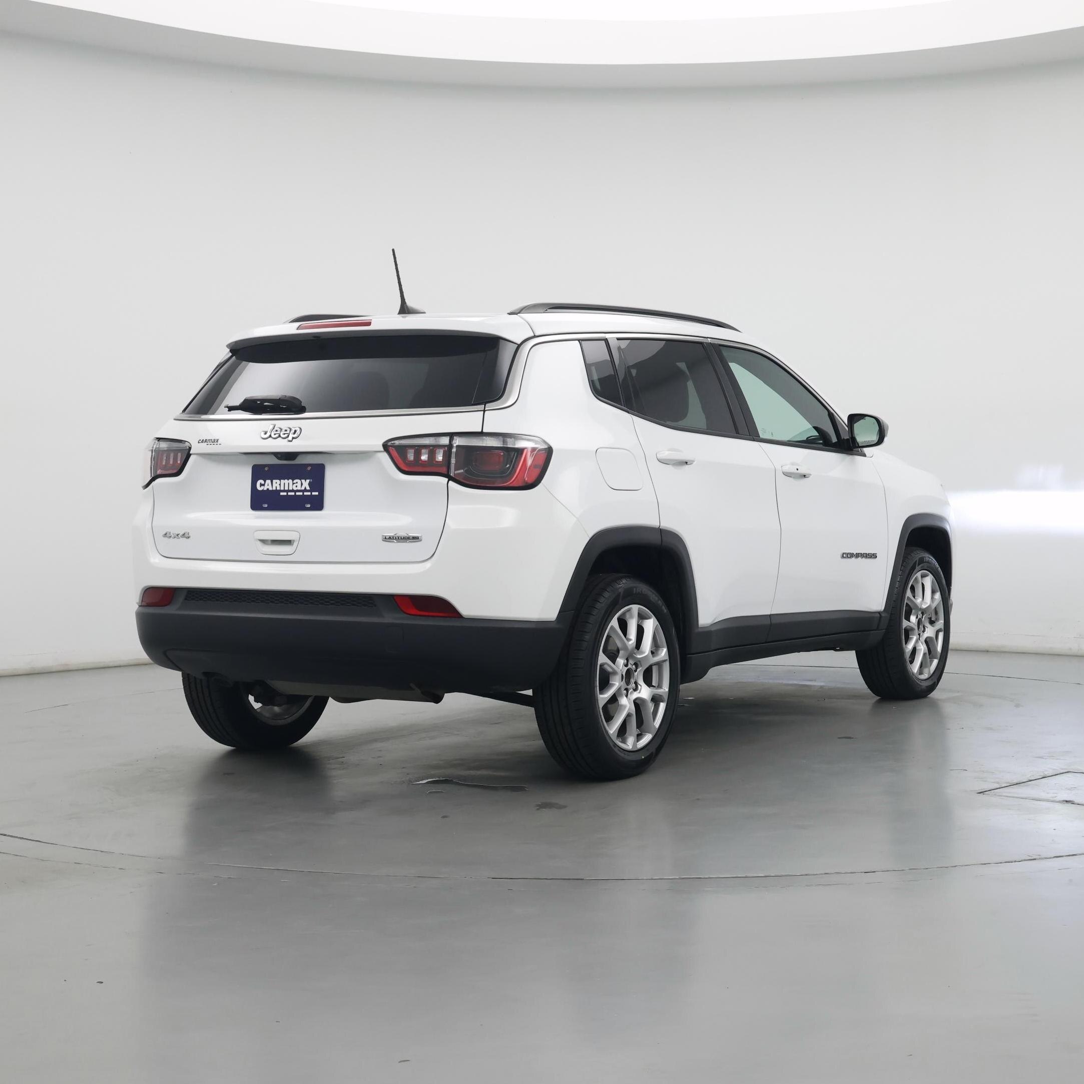 Thumbnail: 2023 Jeep Compass - 8