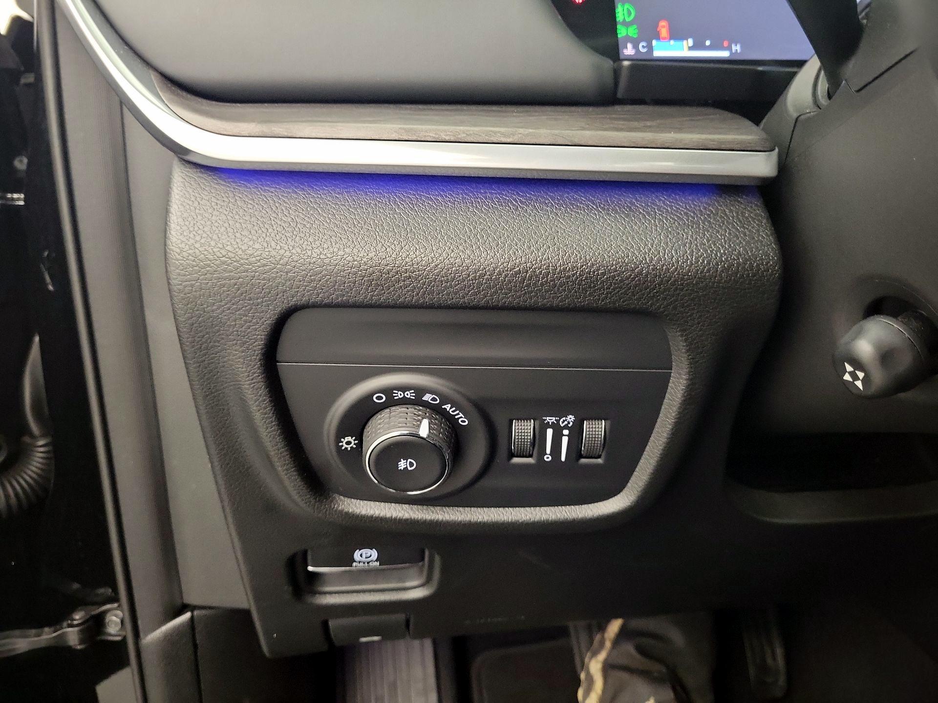 Thumbnail: 2022 Jeep Grand Cherokee - 13