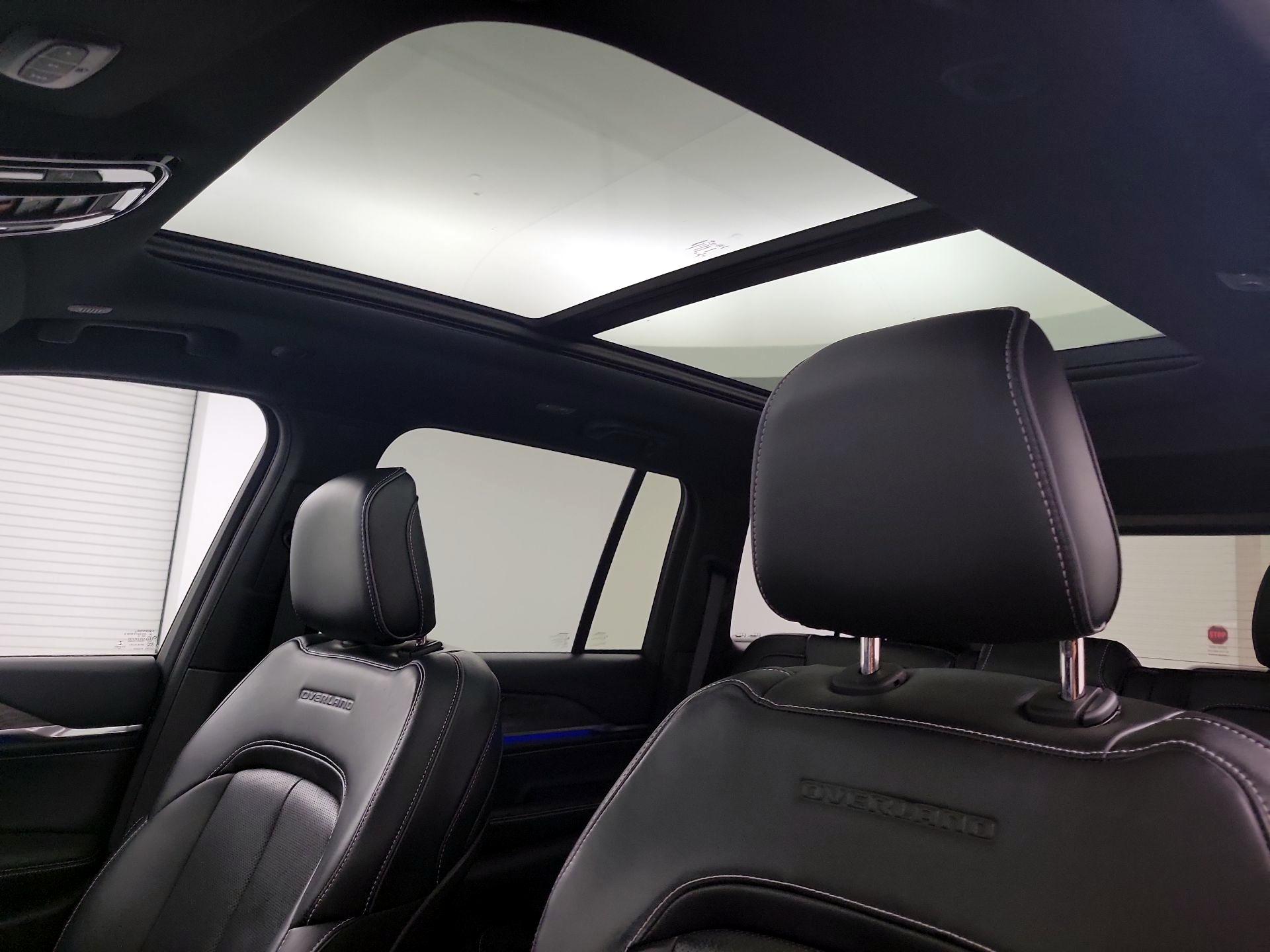 Thumbnail: 2022 Jeep Grand Cherokee - 20