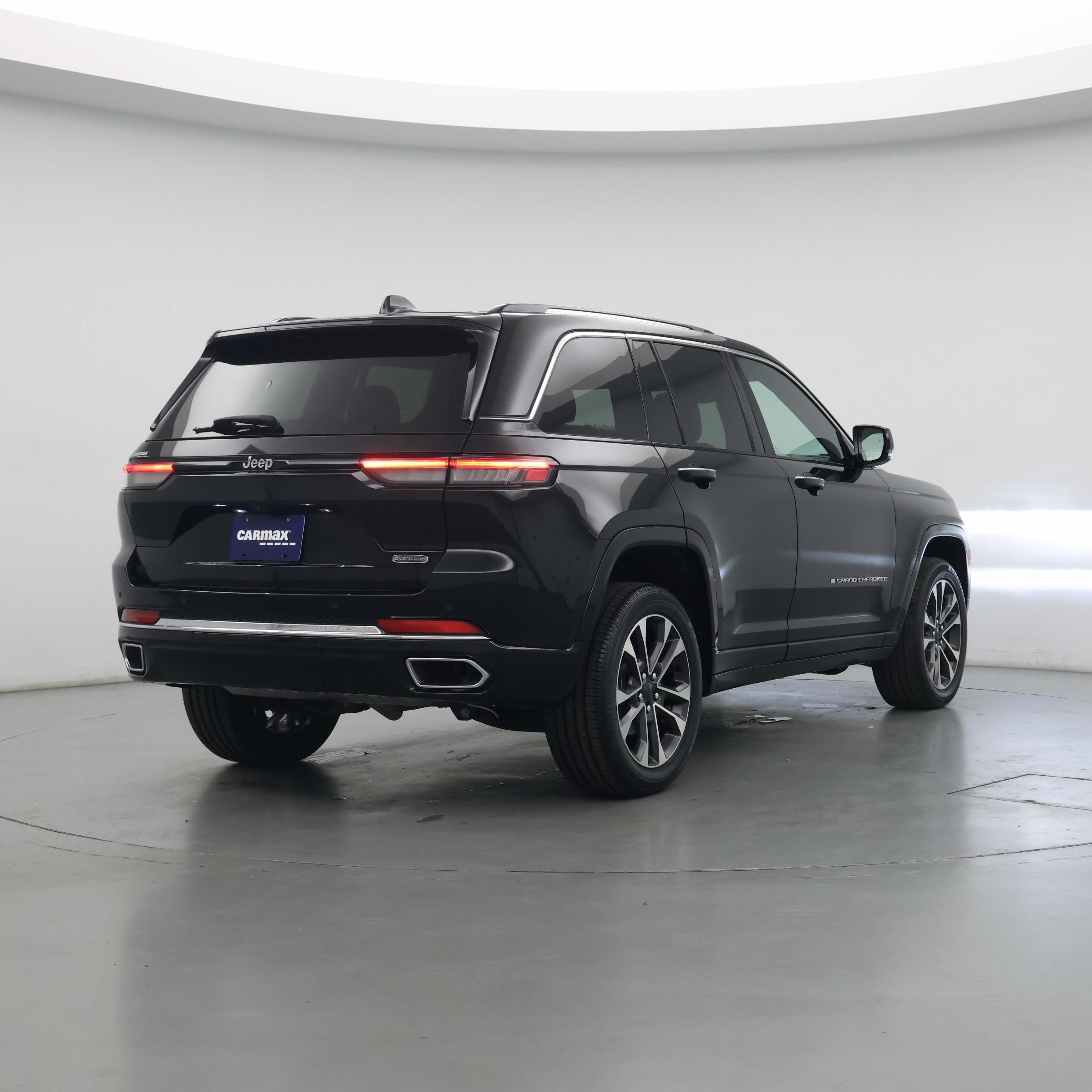 Thumbnail: 2022 Jeep Grand Cherokee - 8