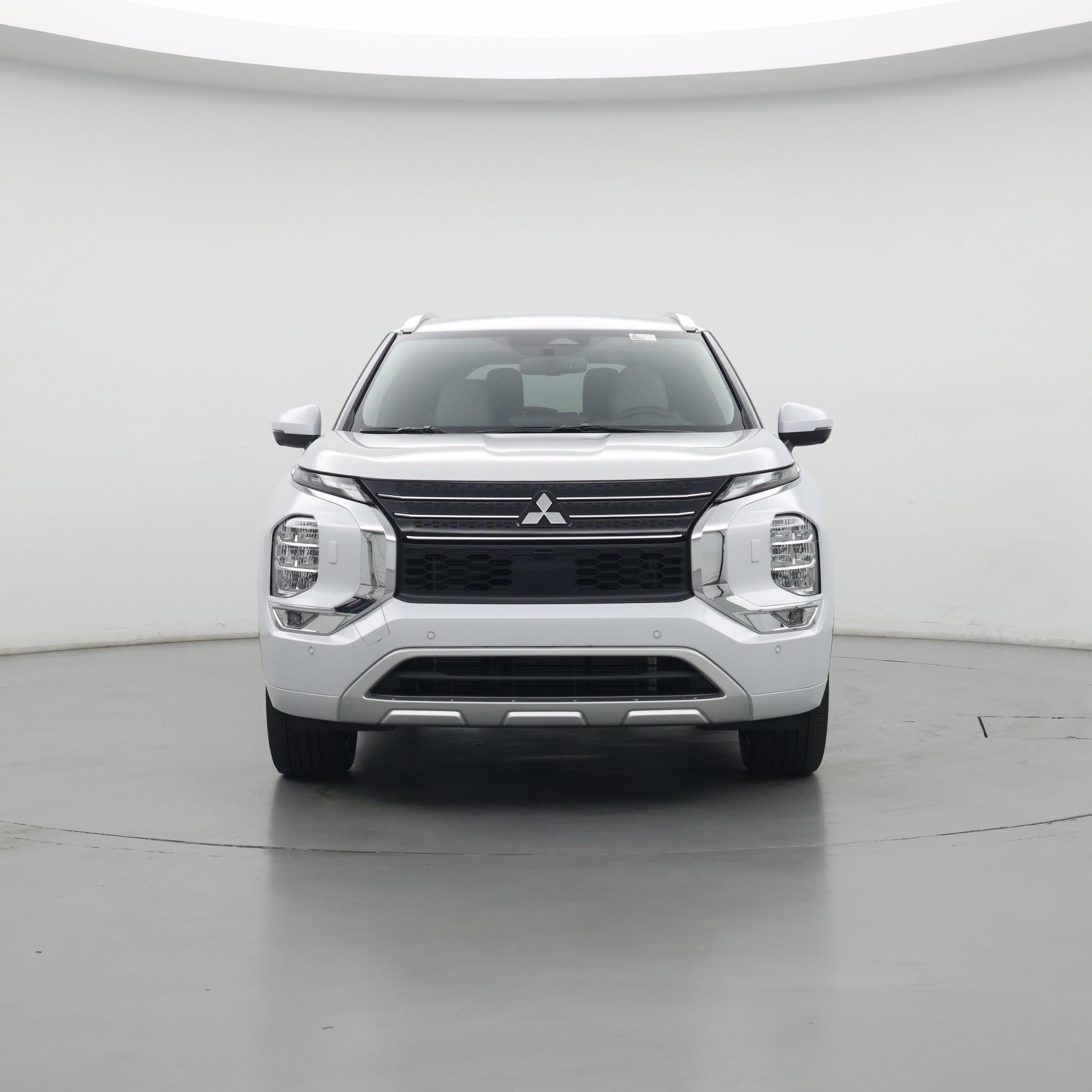 Thumbnail: 2024 Mitsubishi Outlander - 5