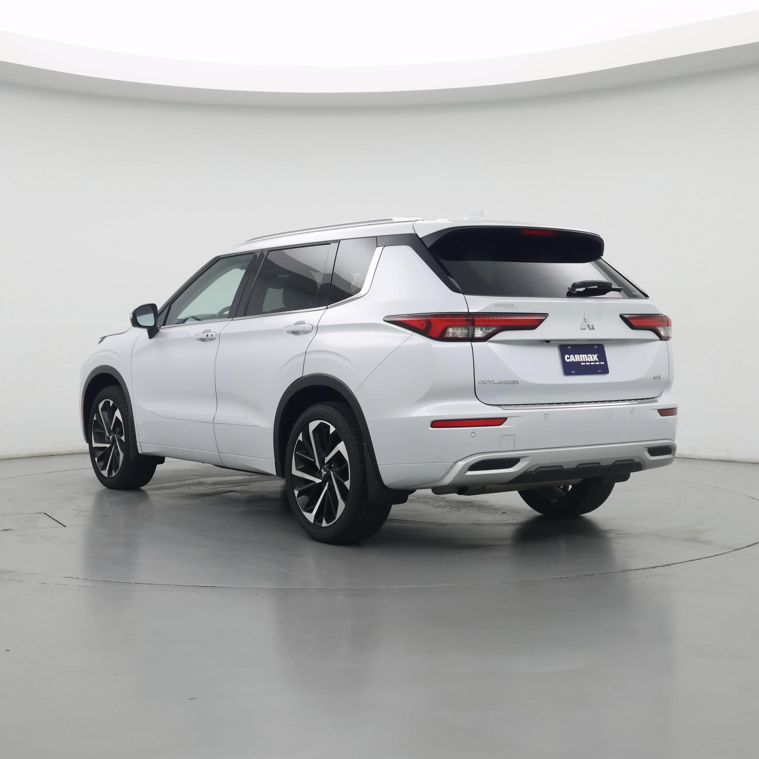 Thumbnail: 2024 Mitsubishi Outlander - 6