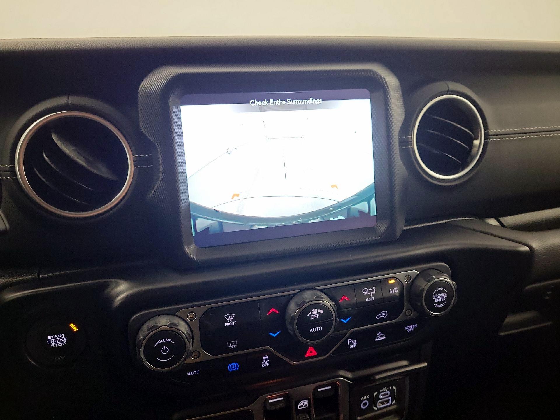 Thumbnail: 2021 Jeep Wrangler - 15