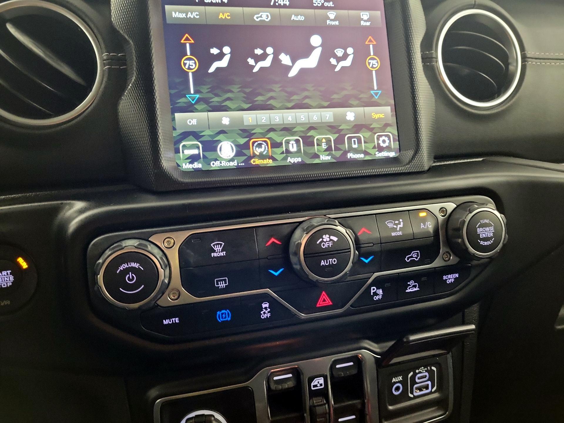 Thumbnail: 2021 Jeep Wrangler - 17