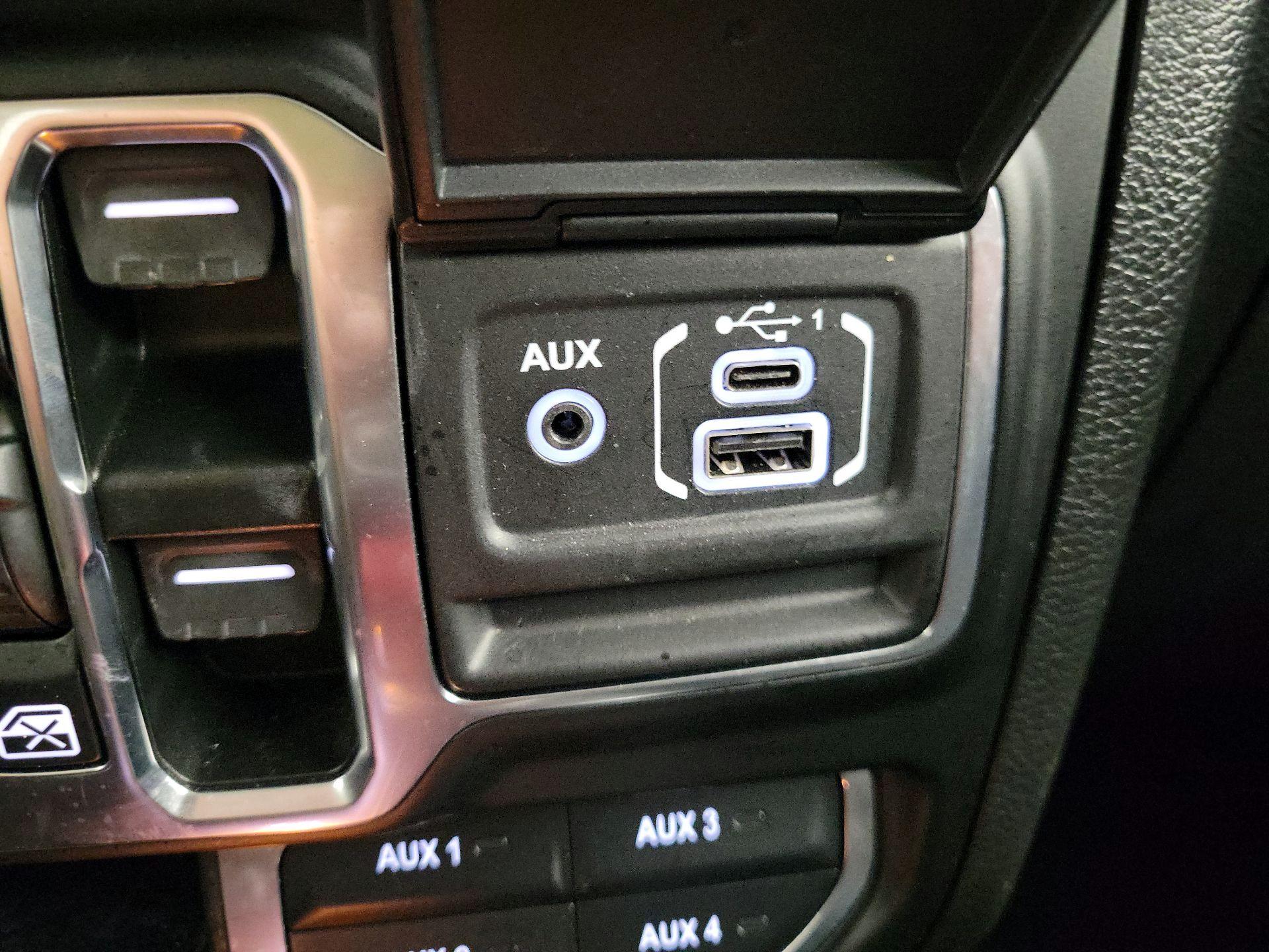 Thumbnail: 2021 Jeep Wrangler - 19