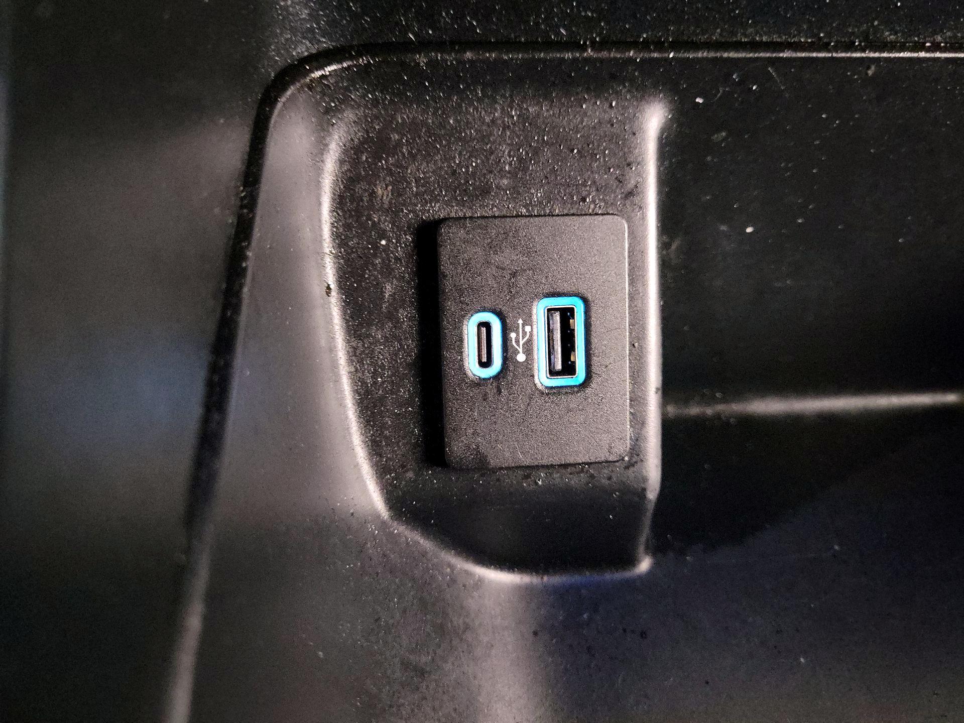 Thumbnail: 2022 Ford F-150 - 16