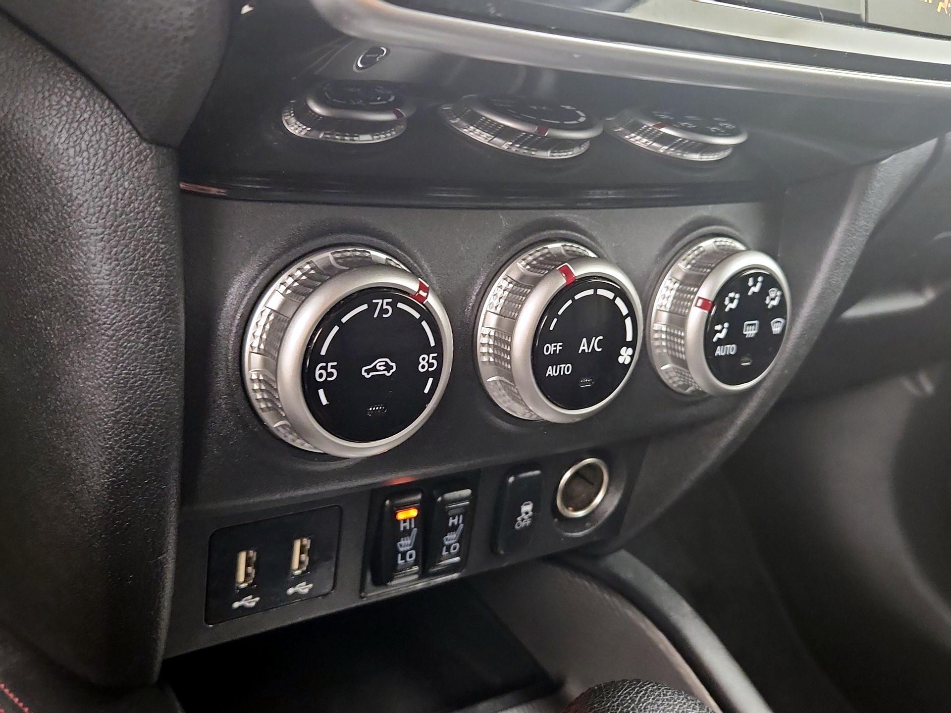 Thumbnail: 2023 Mitsubishi Outlander Sport - 16