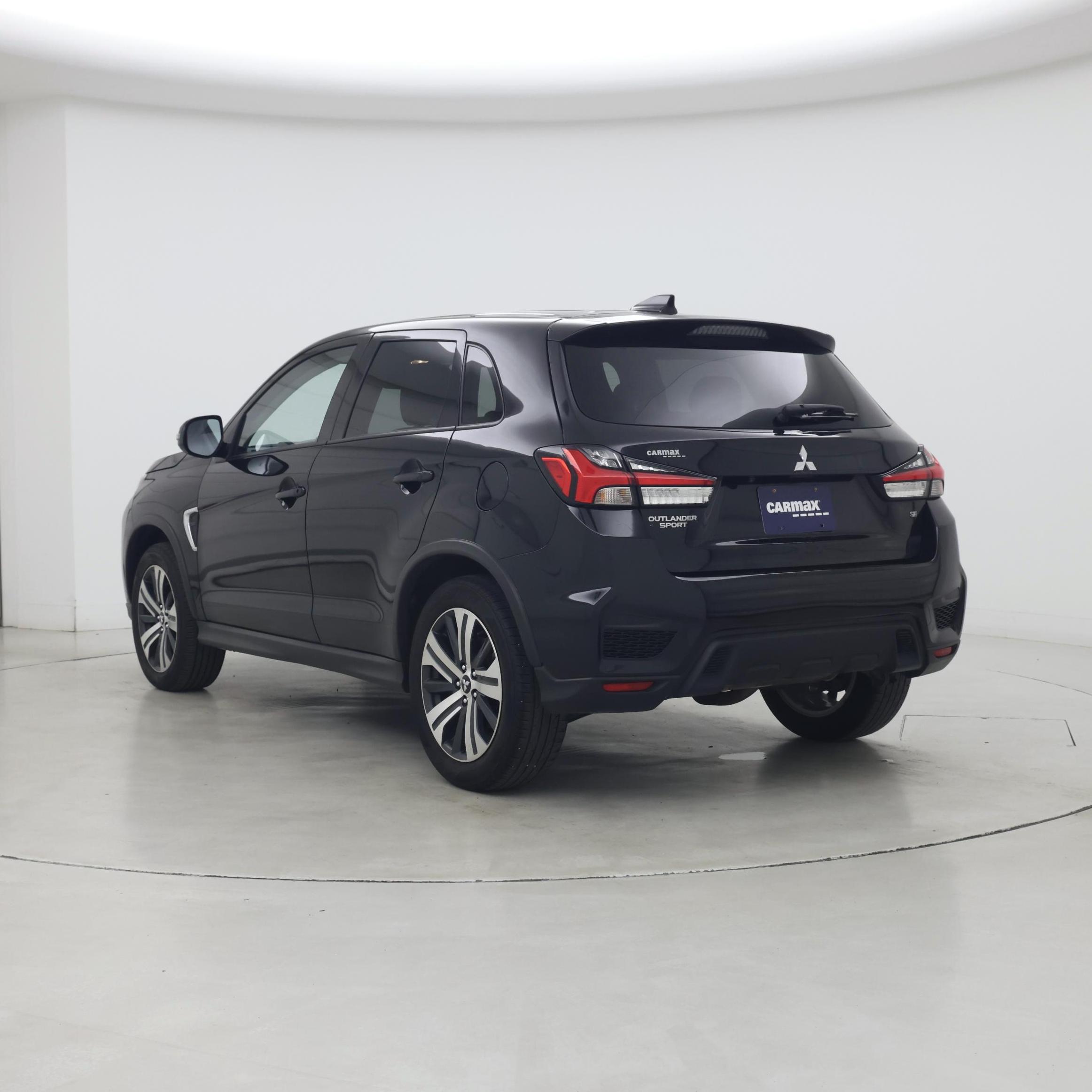 Thumbnail: 2023 Mitsubishi Outlander Sport - 2