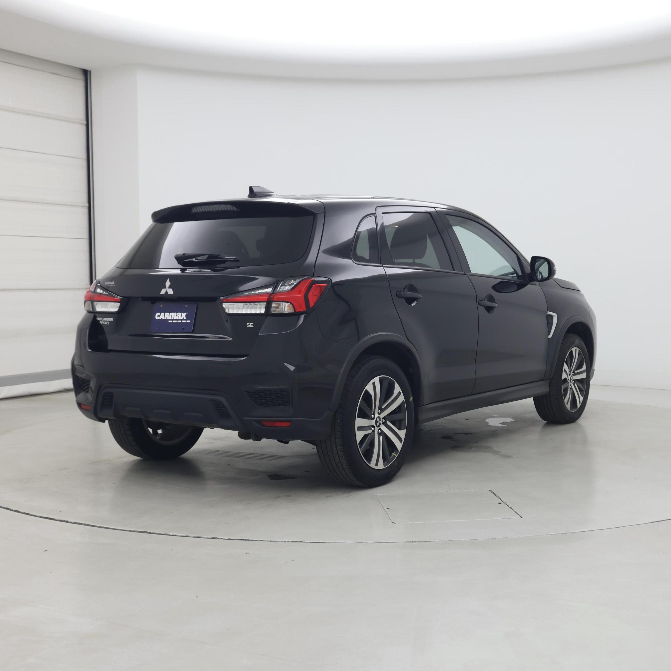 Thumbnail: 2023 Mitsubishi Outlander Sport - 8