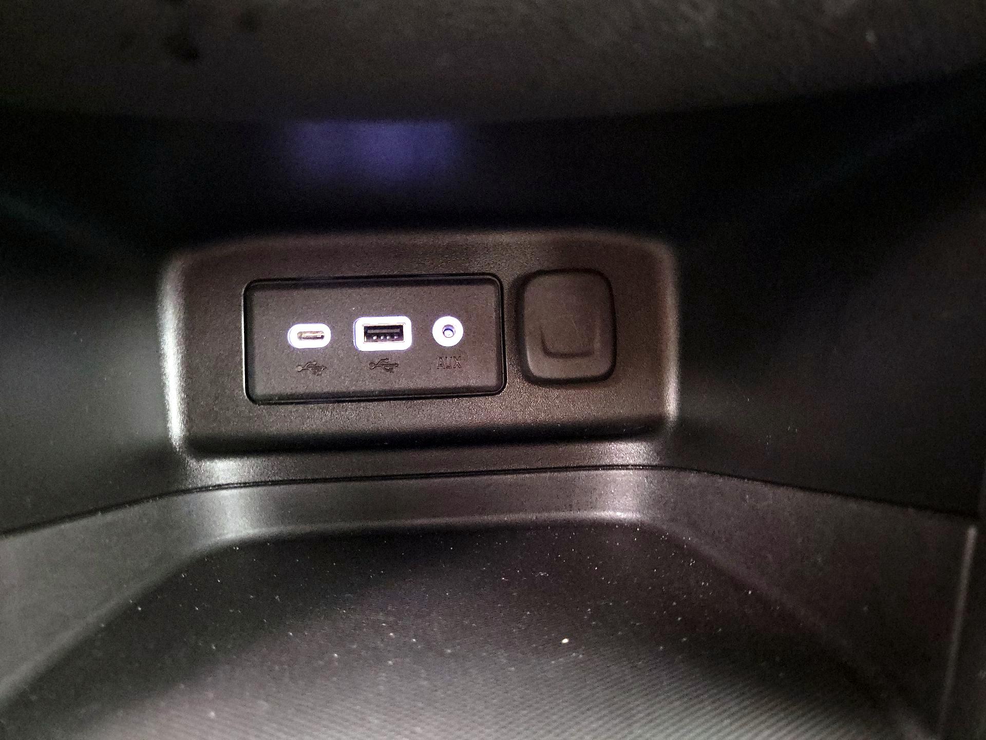 Thumbnail: 2022 Chevrolet Equinox - 18