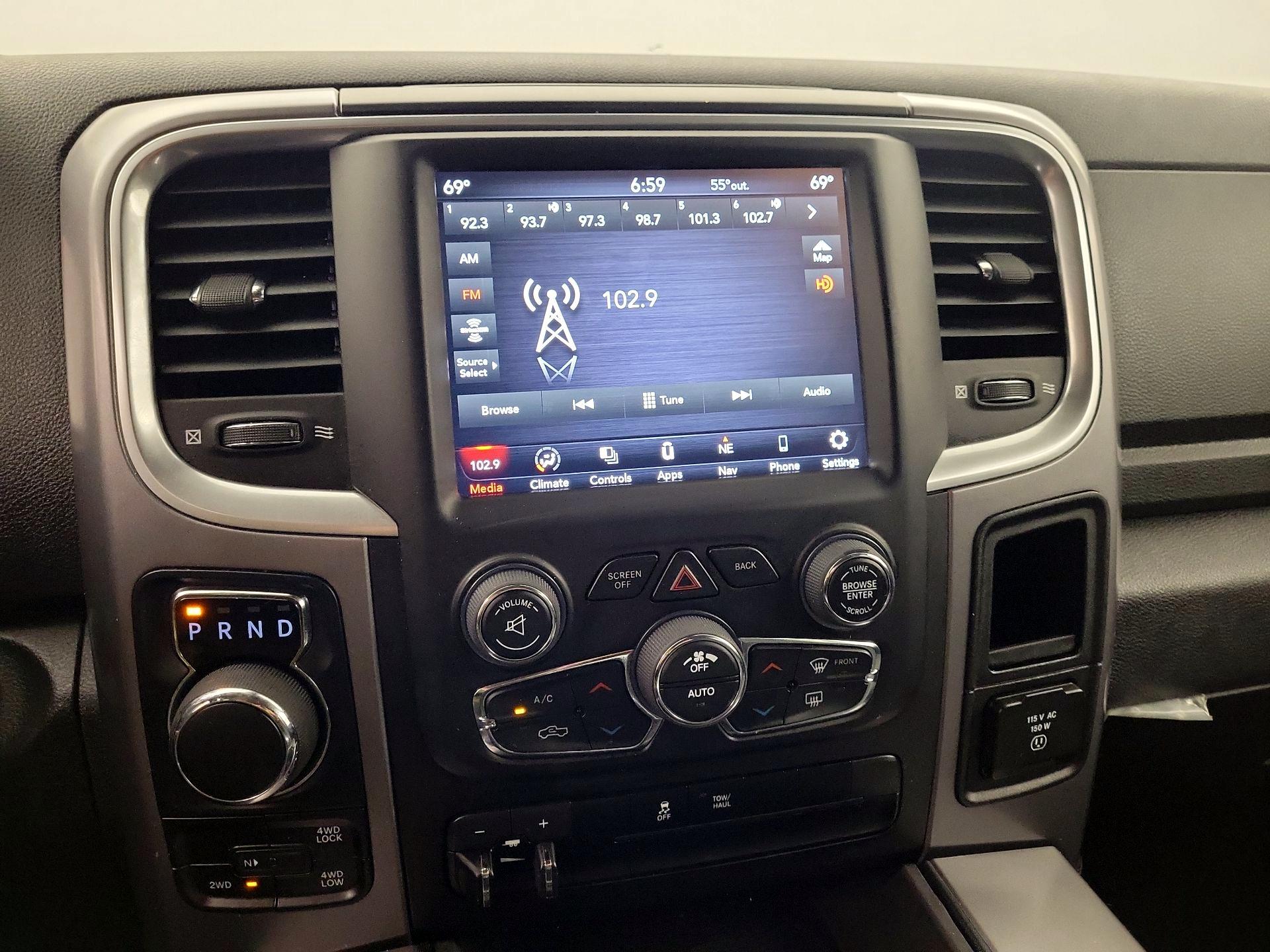 Thumbnail: 2023 RAM 1500 Classic - 16