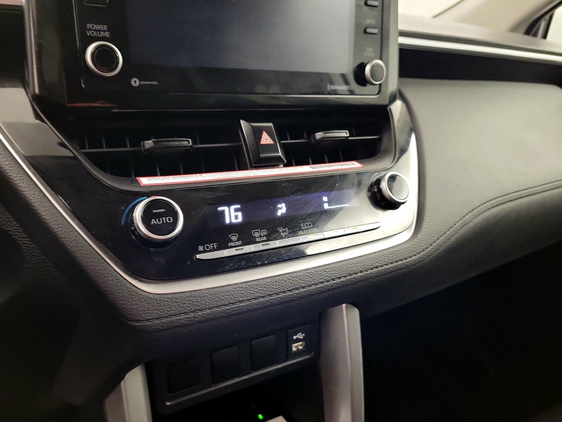 Thumbnail: 2022 Toyota Corolla Cross - 14