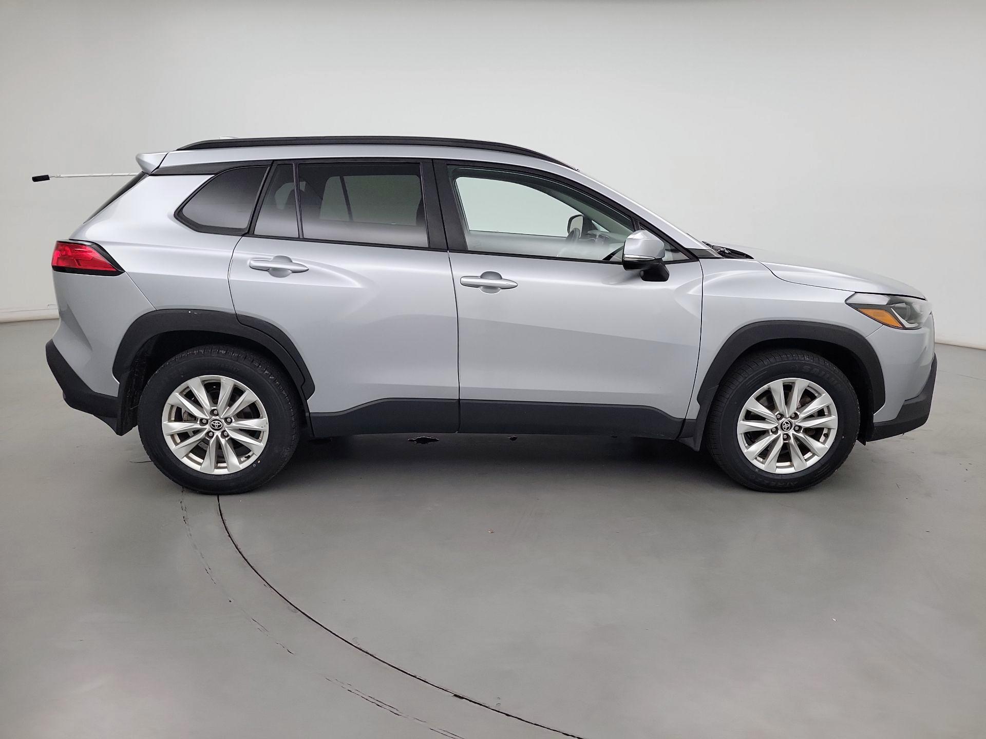 Thumbnail: 2022 Toyota Corolla Cross - 4