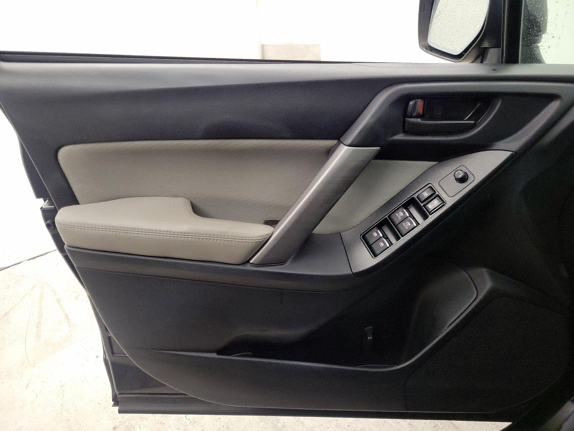 Thumbnail: 2017 Subaru Forester - 12