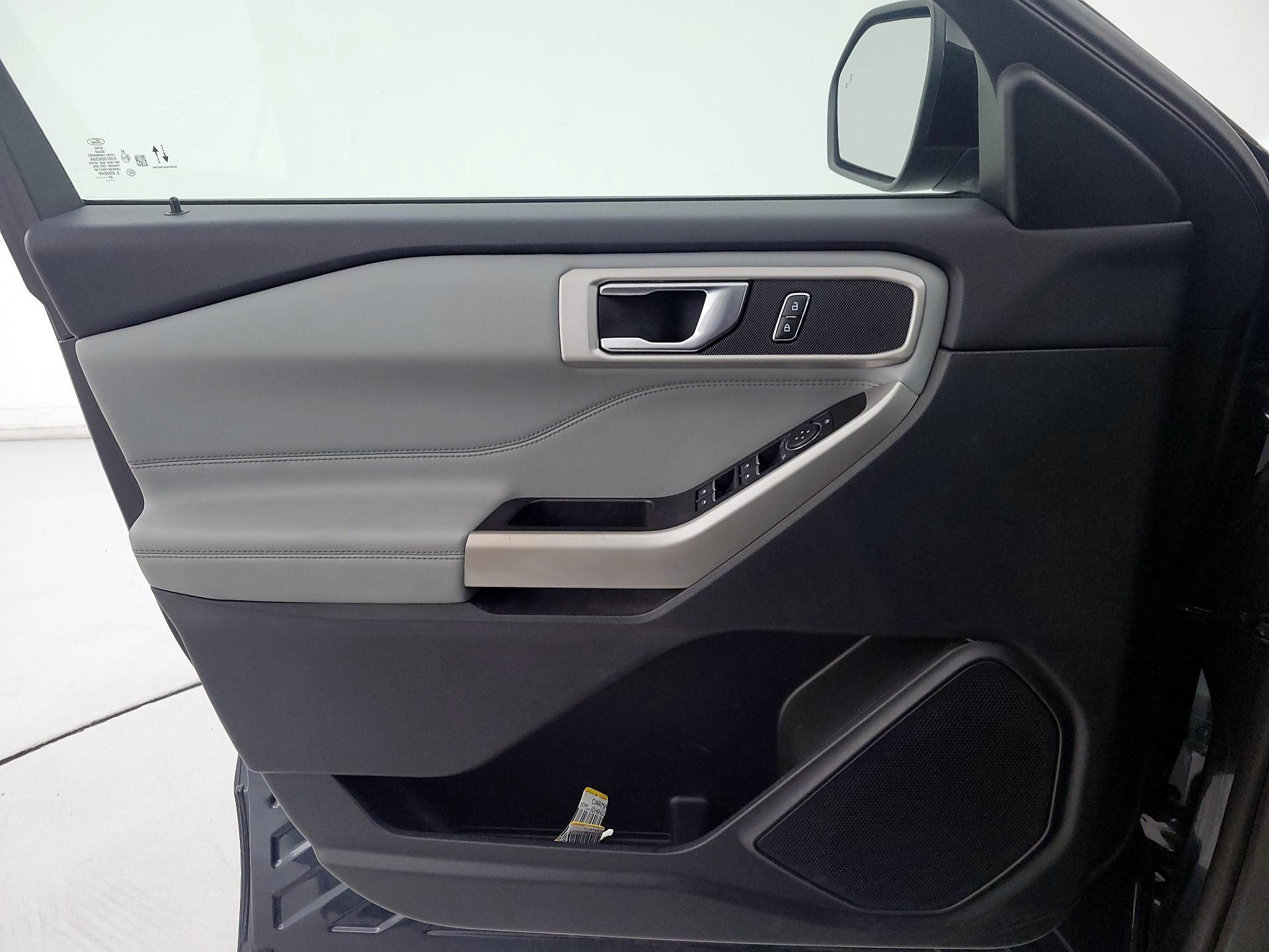 Thumbnail: 2022 Ford Explorer - 12