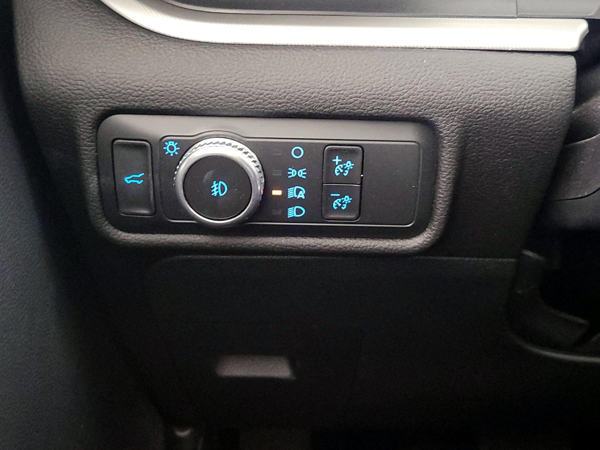 Thumbnail: 2022 Ford Explorer - 13