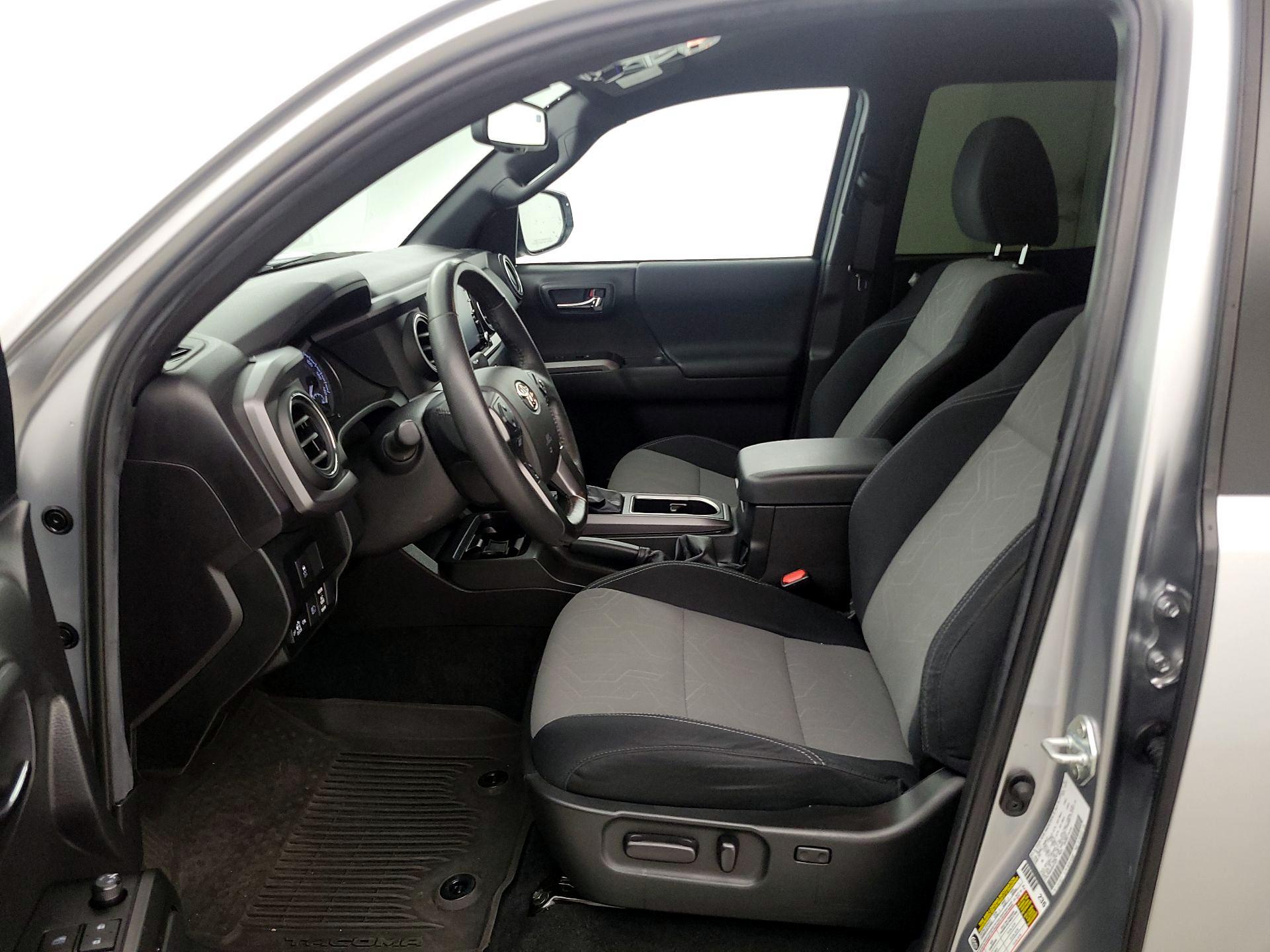 Thumbnail: 2022 Toyota Tacoma - 11